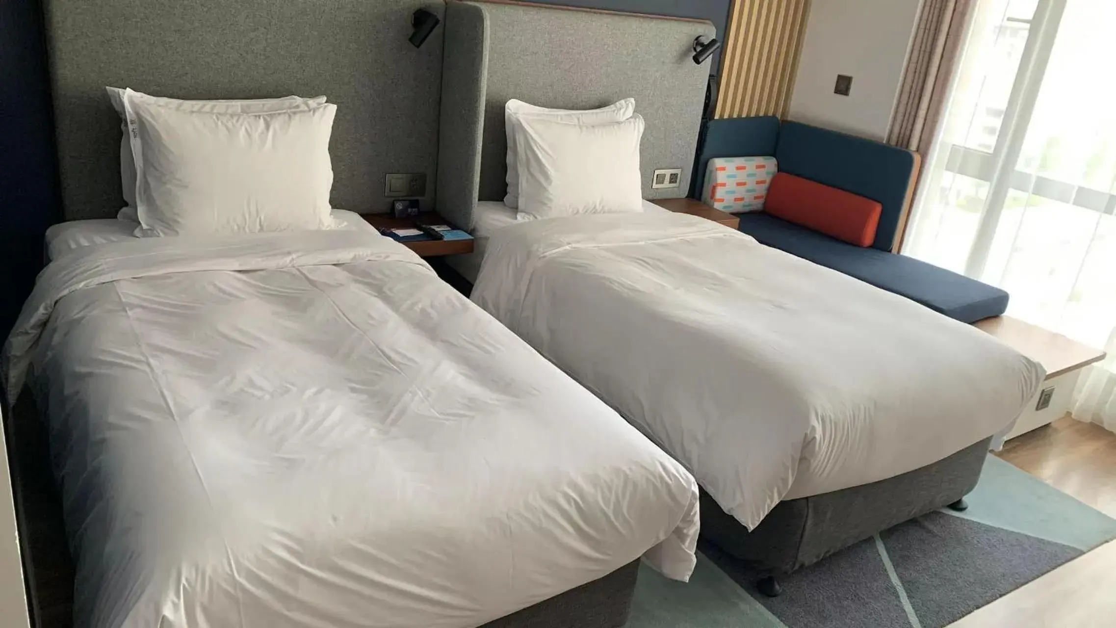 Bedroom, Bed in Holiday Inn Express Zhangjiagang East by IHG Bedroom, Bed in Holiday Inn Express Zhangjiagang East by IHG