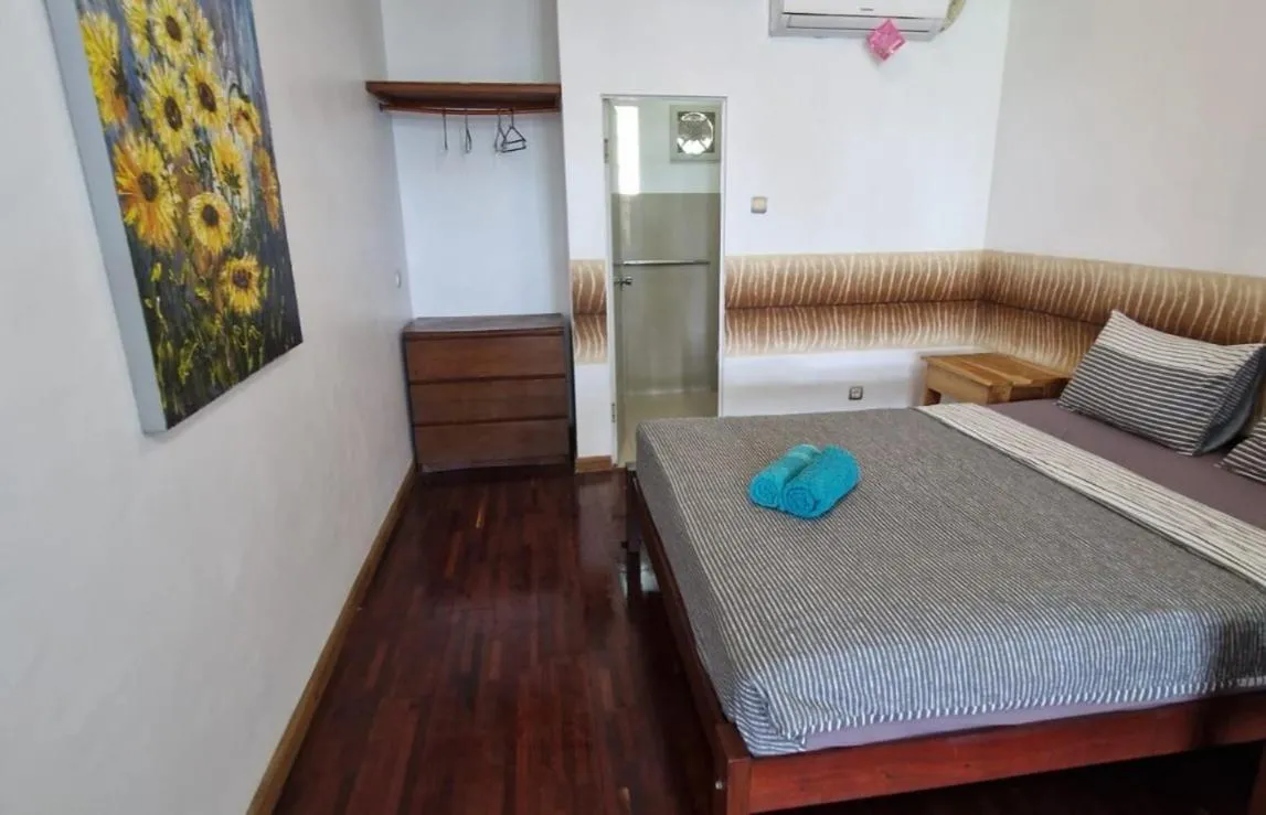Castaway Surf Retreat