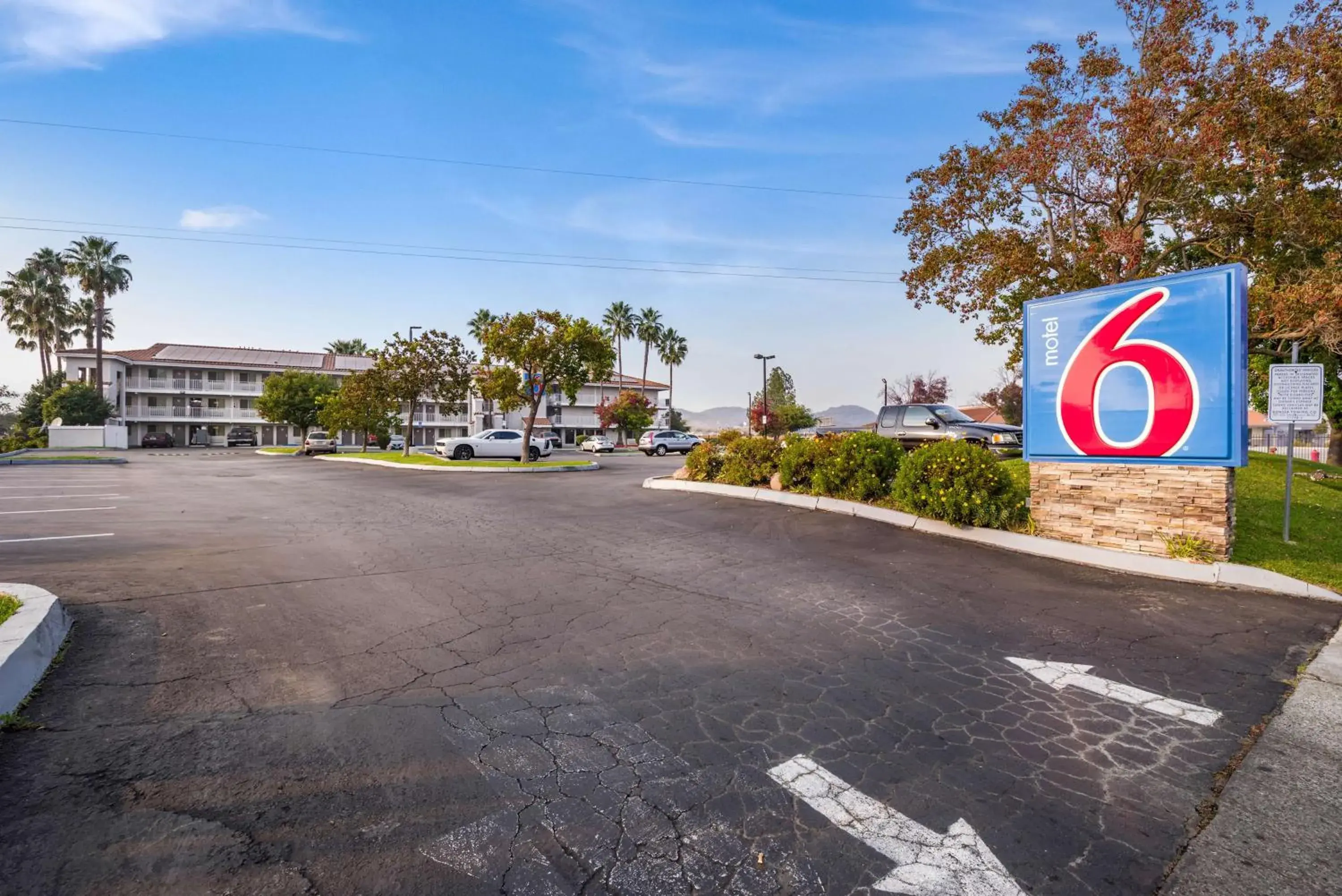 Property building in Studio 6-Fairfield, CA - Napa Valley Property building in Studio 6-Fairfield, CA - Napa Valley