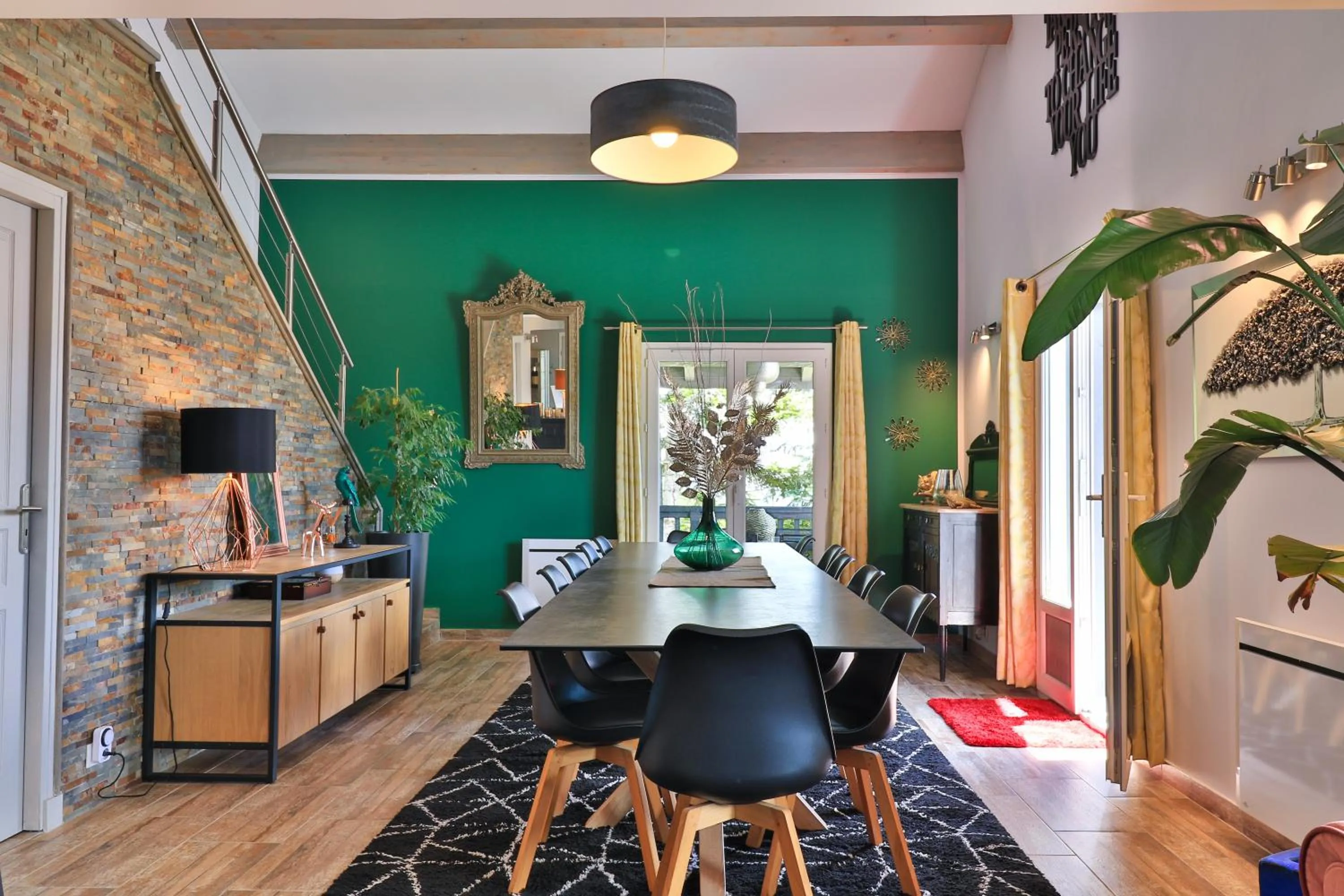 Dining area in L'Alpen Roc