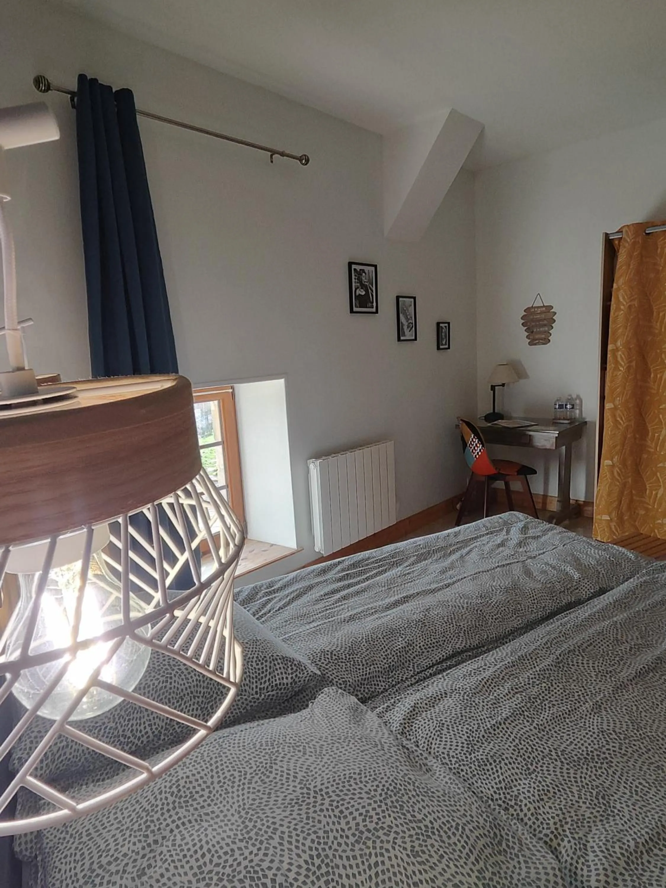 Toilet, Bed in La ferme aux chats