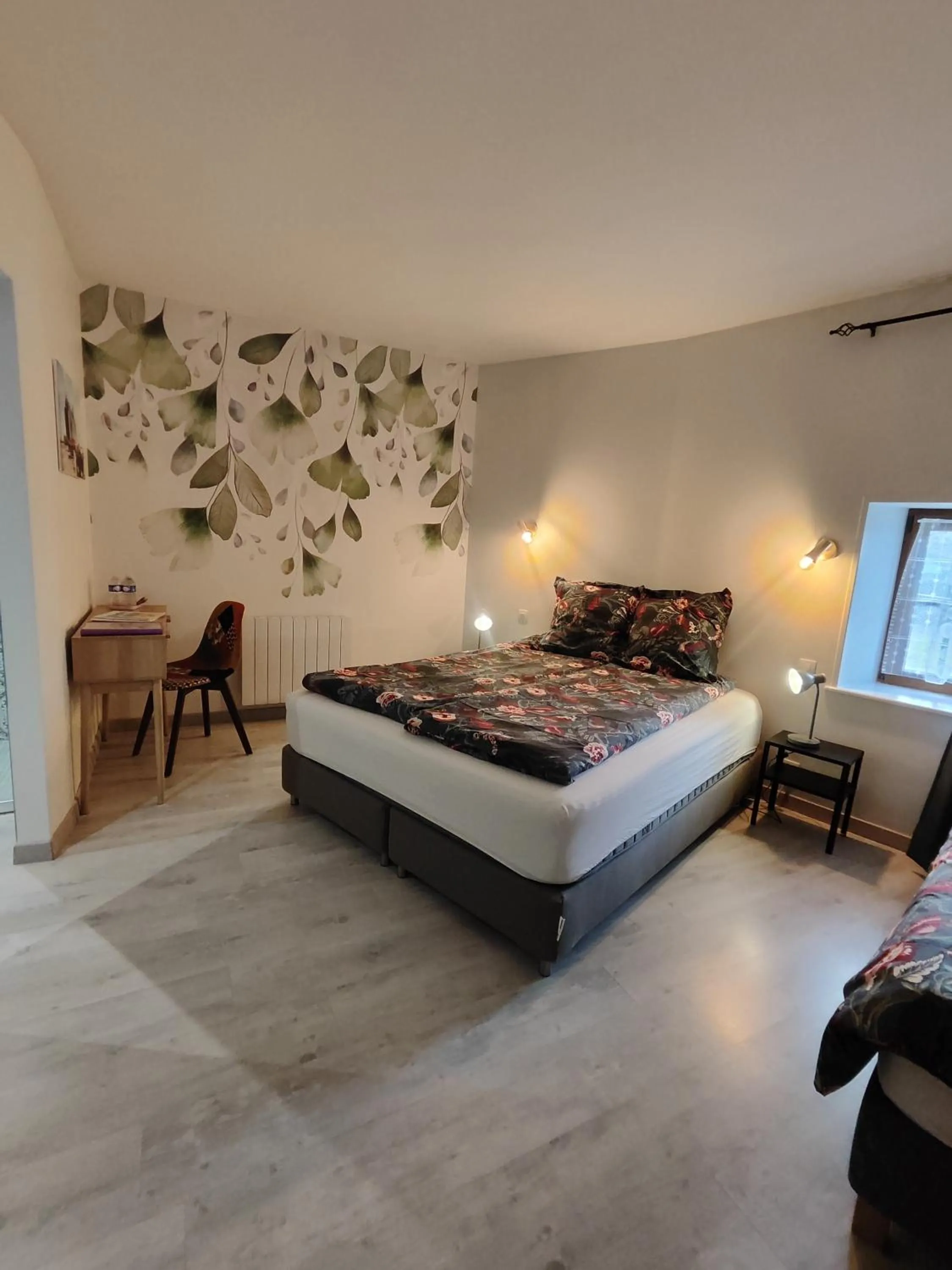 View (from property/room), Bed in La ferme aux chats