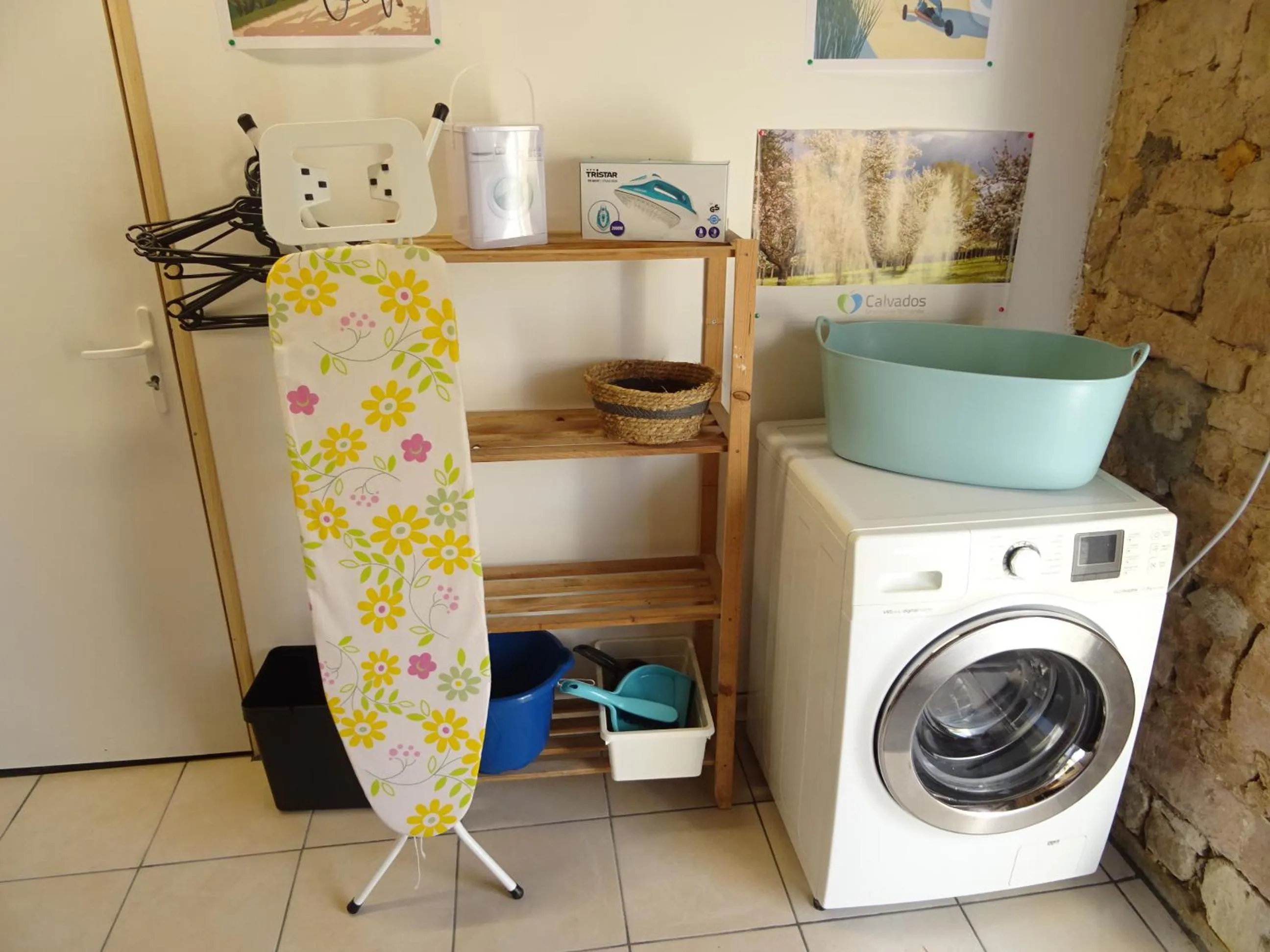 laundry in La ferme aux chats