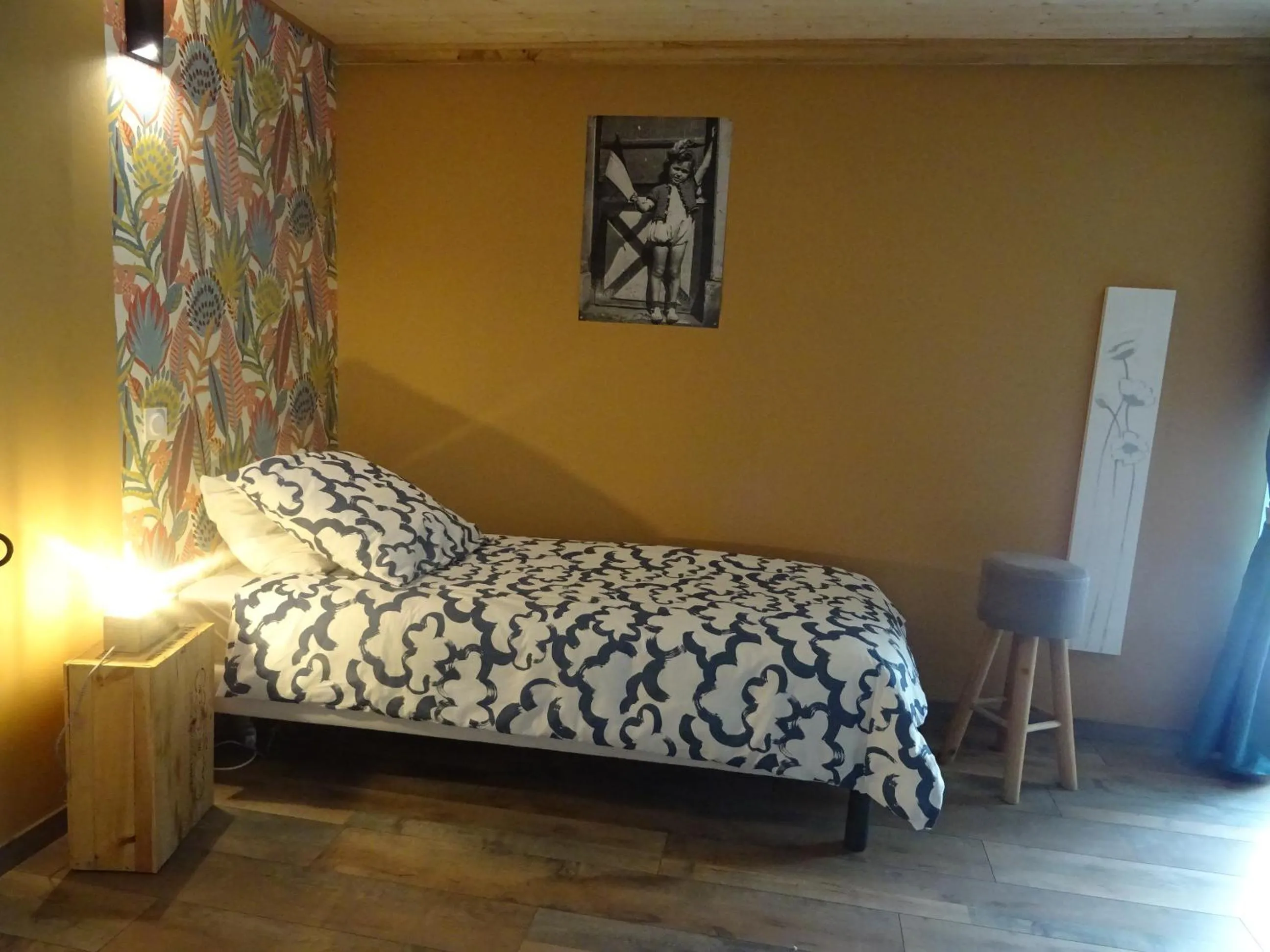 Bedroom, Bed in La ferme aux chats