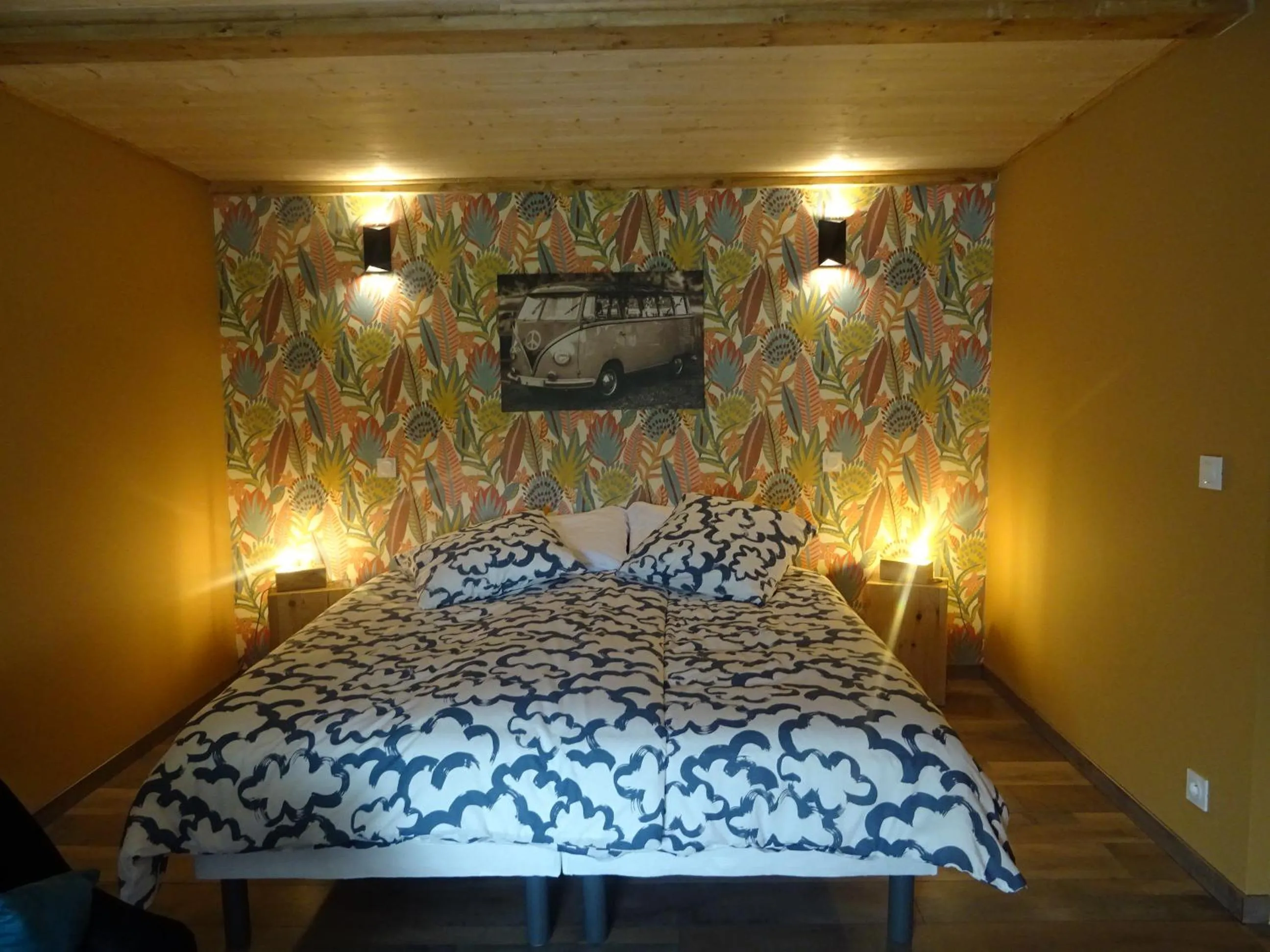Bed in La ferme aux chats