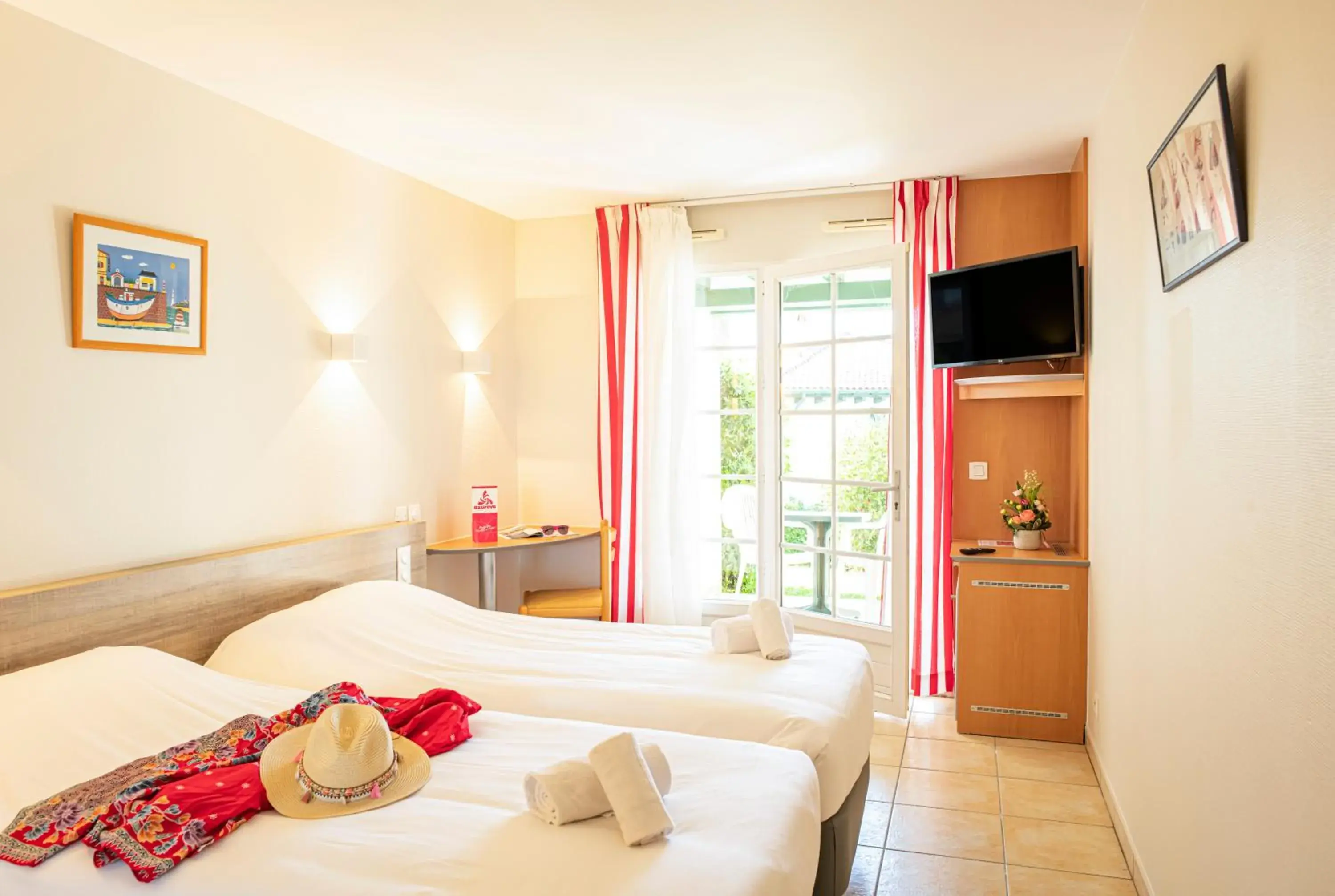 Triple Room in Azureva Club Hendaye Triple Room in Azureva Club Hendaye