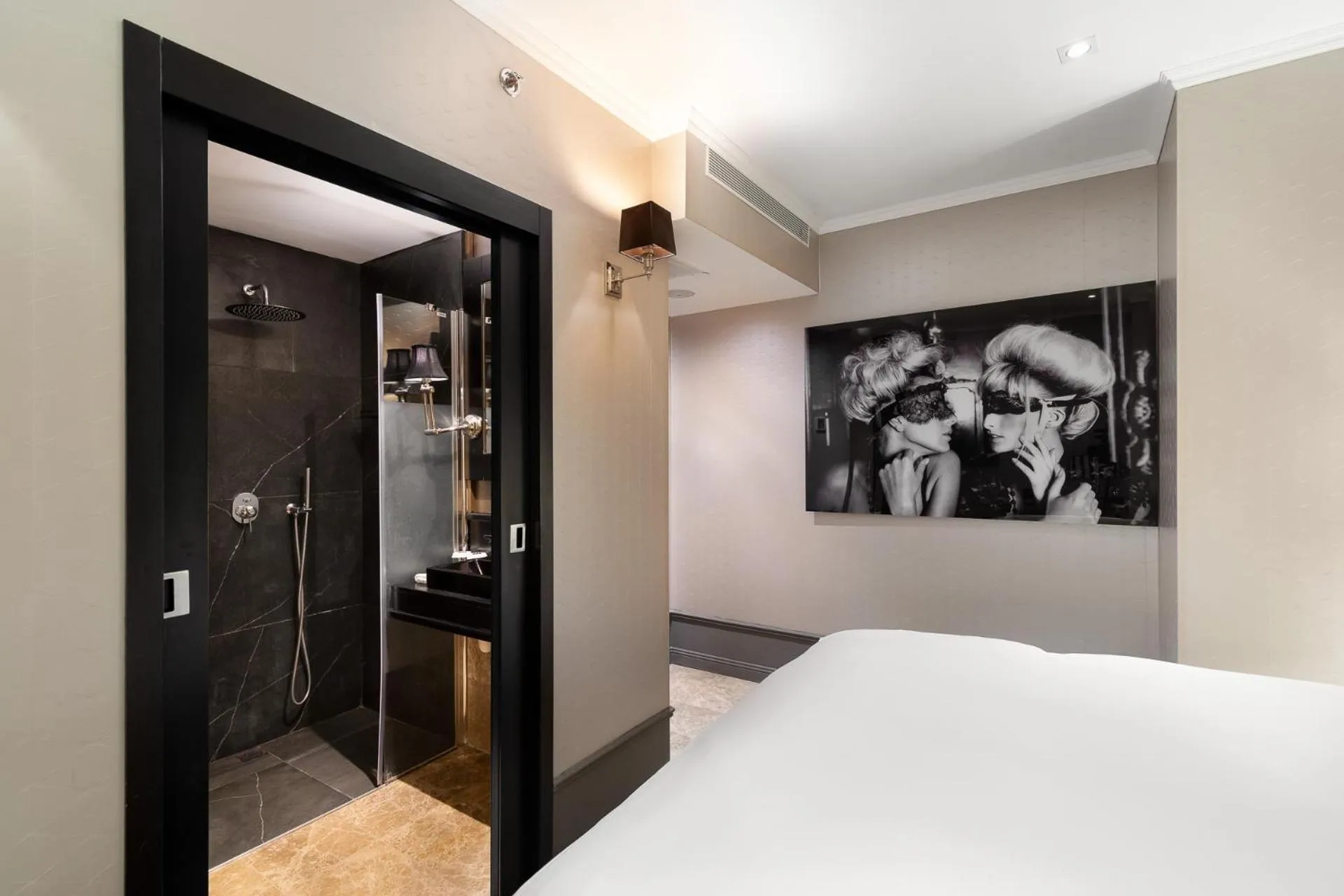 Bedroom, Bed in Hotel B Berdichevsky