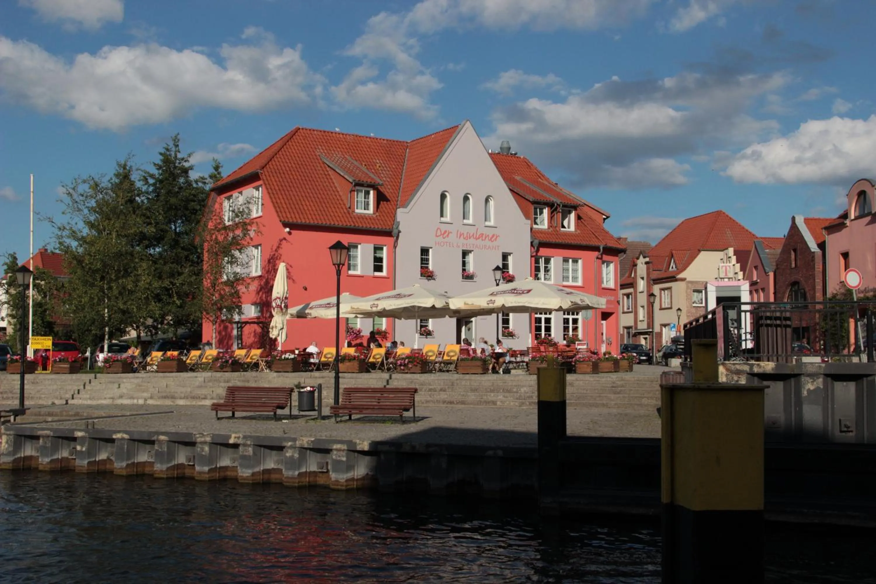 Facade/entrance in Der Insulaner - Hotel & Restaurant