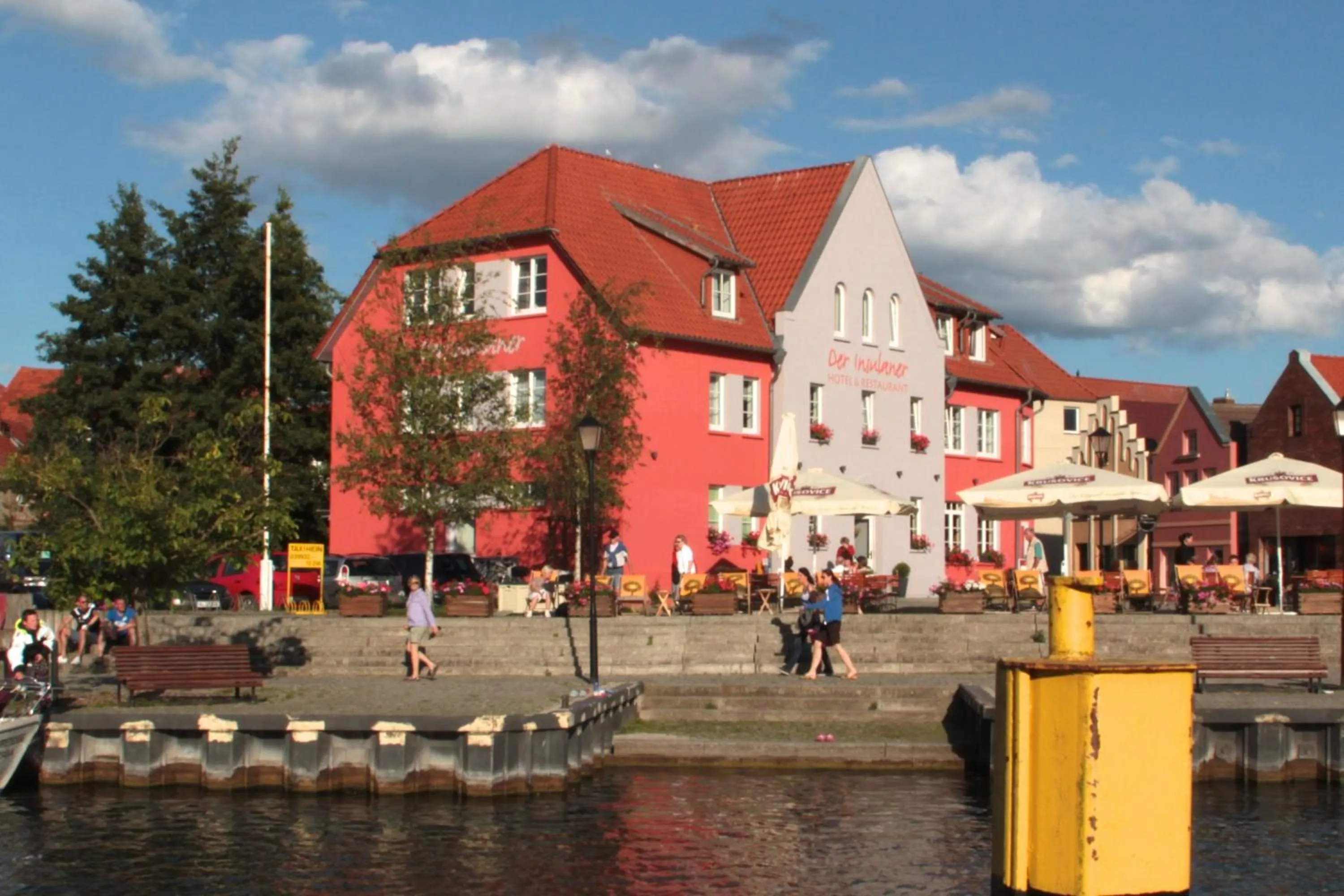 Facade/entrance in Der Insulaner - Hotel & Restaurant