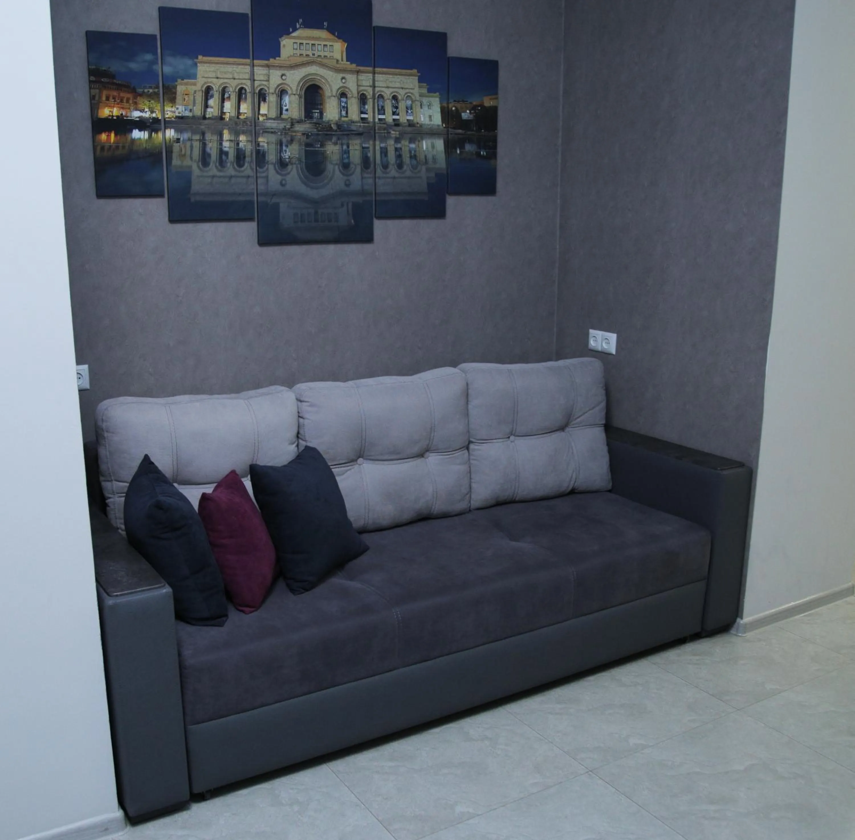 "Royal" apartment #01