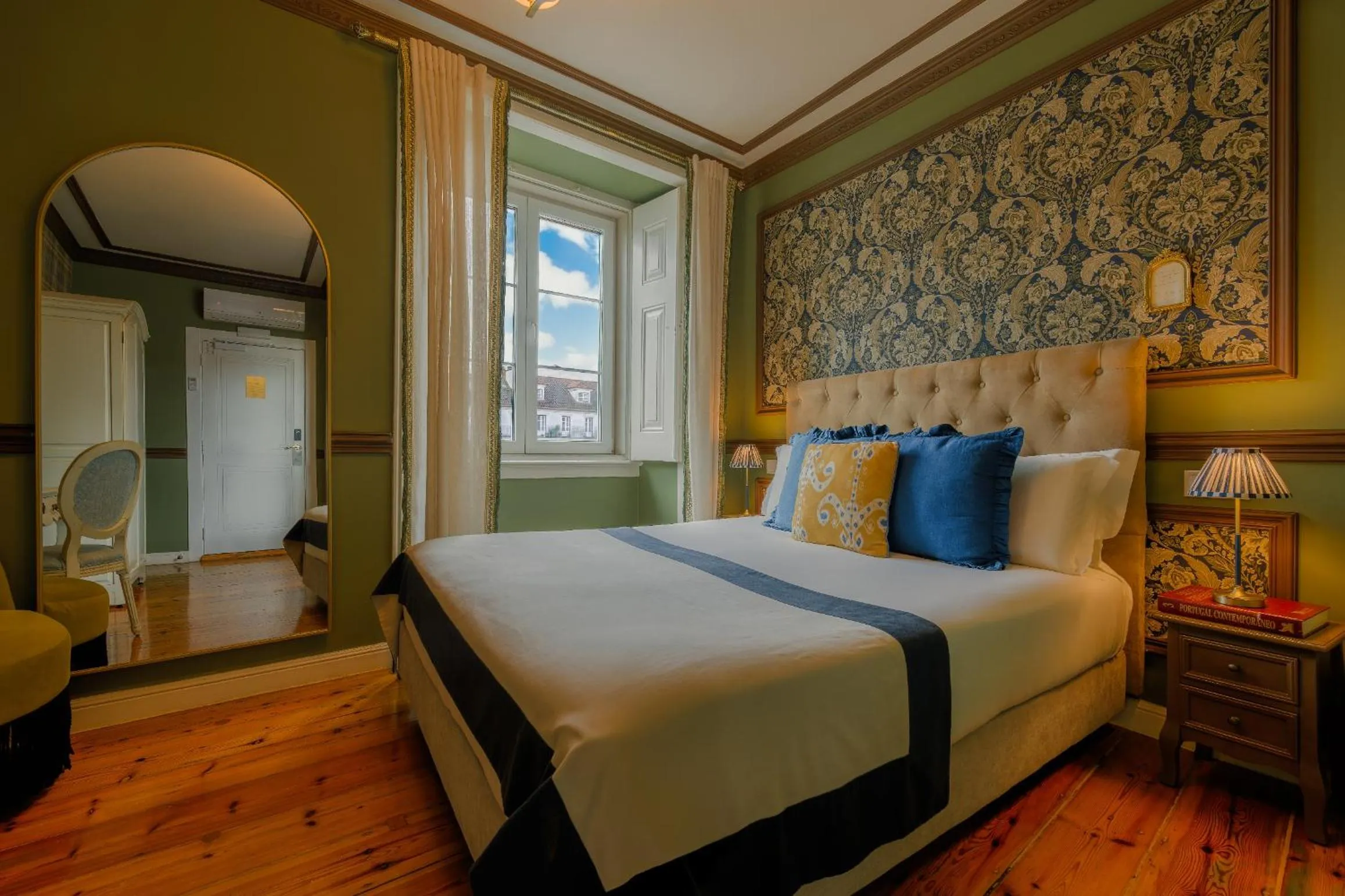 Bed in Solar dos Poetas