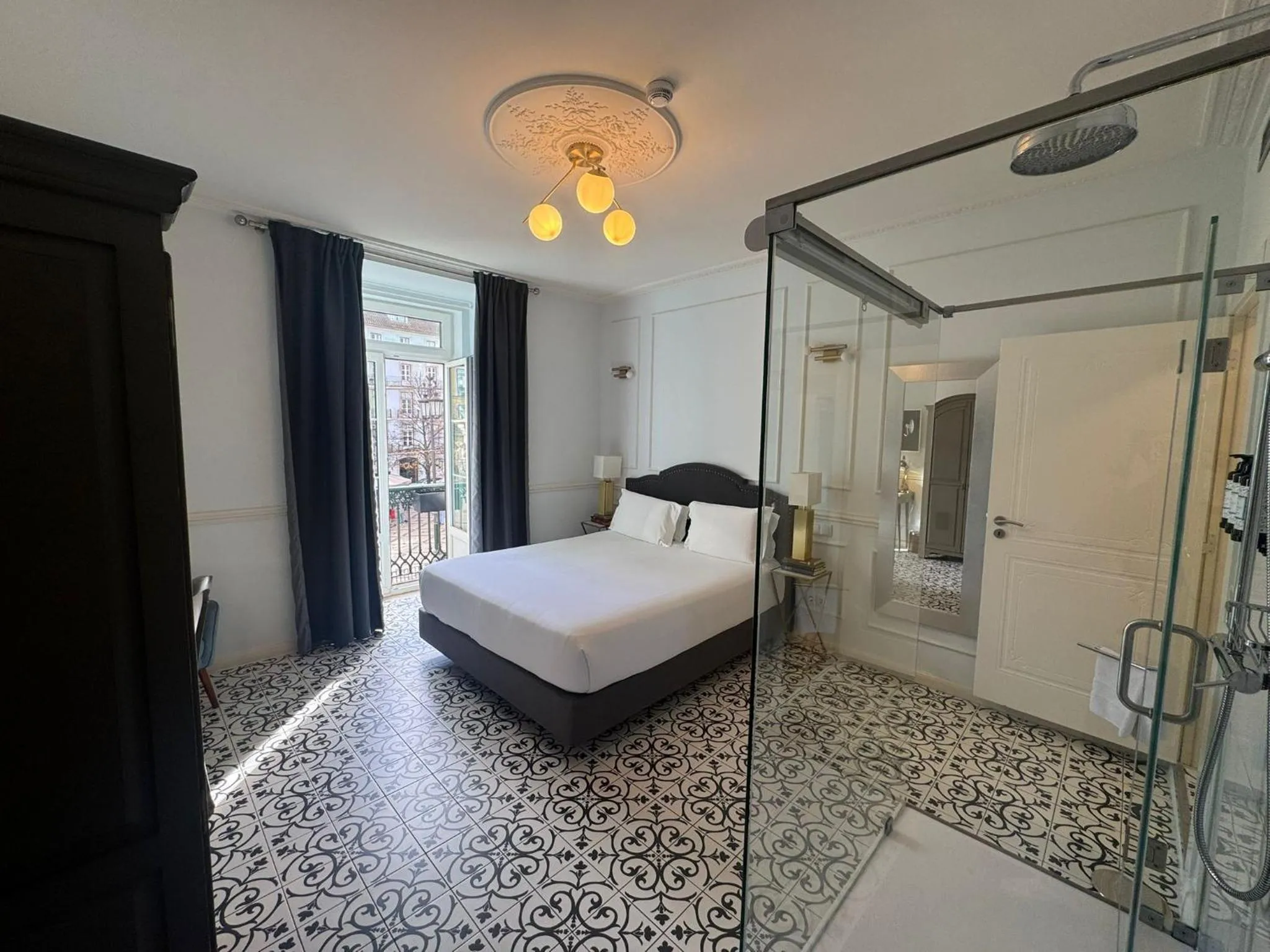 Bed in Solar dos Poetas