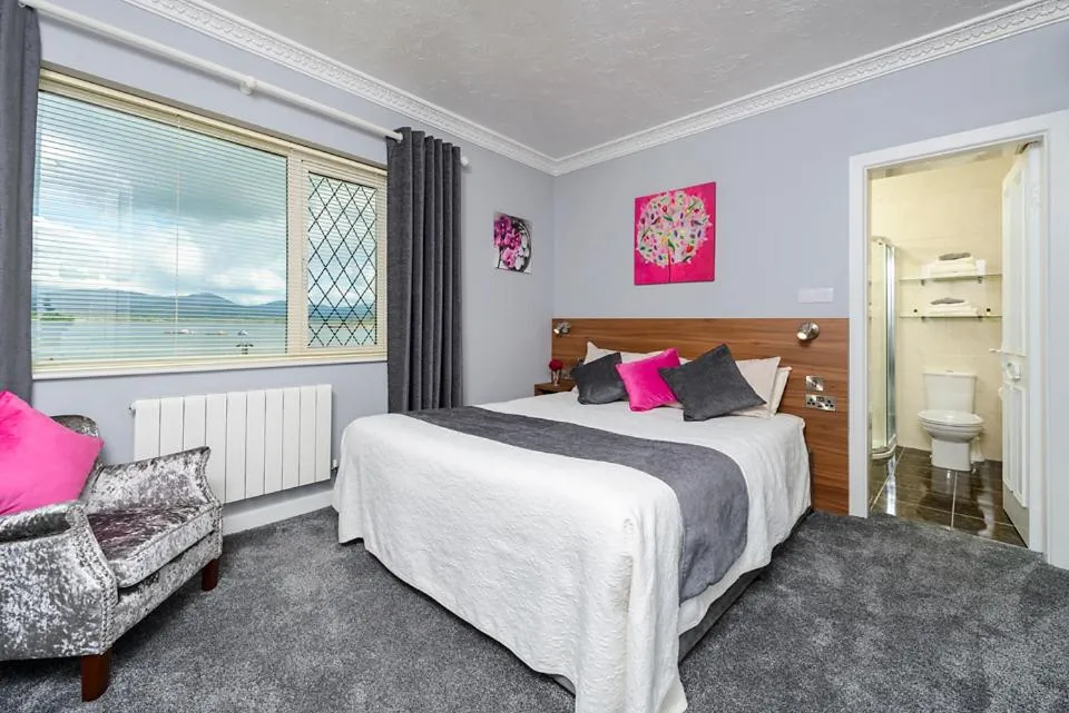 Bedroom, Bed in Harbour View