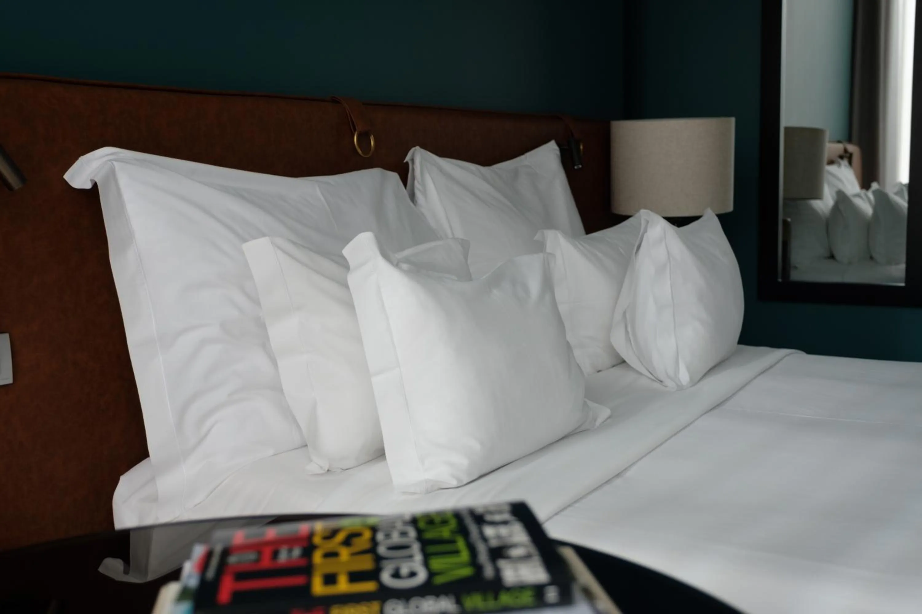 Bed in Octant Furnas