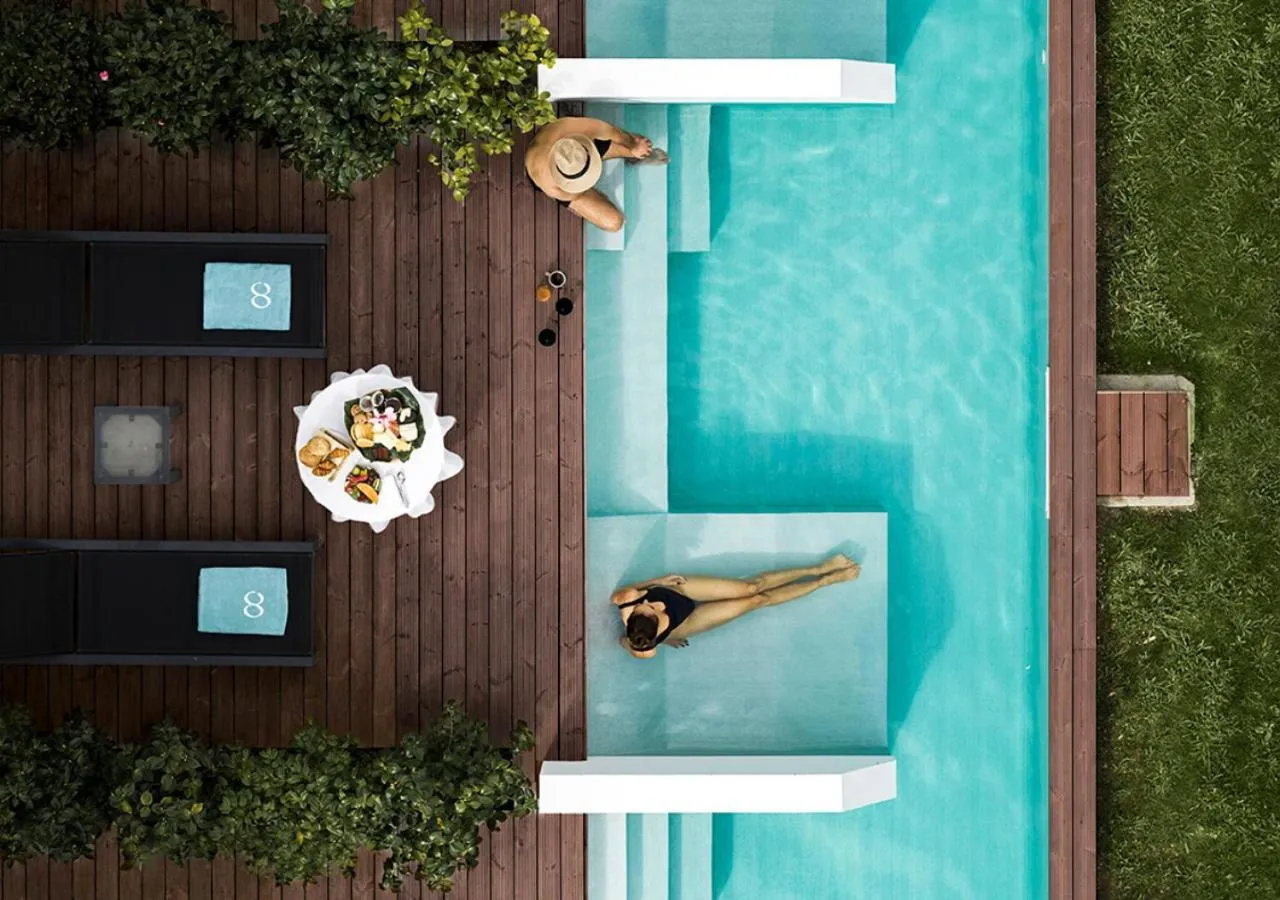 Swimming pool in Octant Furnas