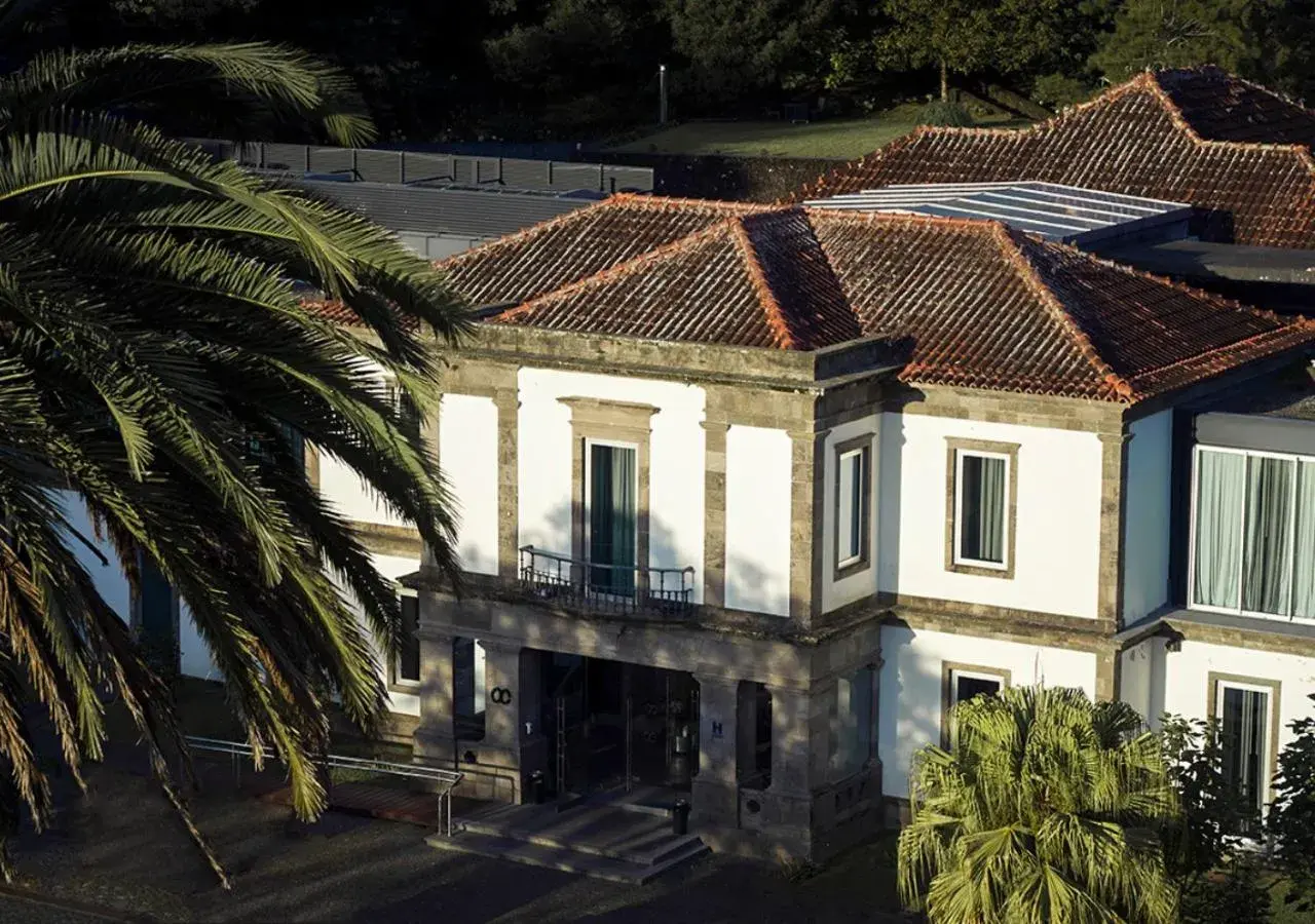 Property building in Octant Furnas Property building in Octant Furnas