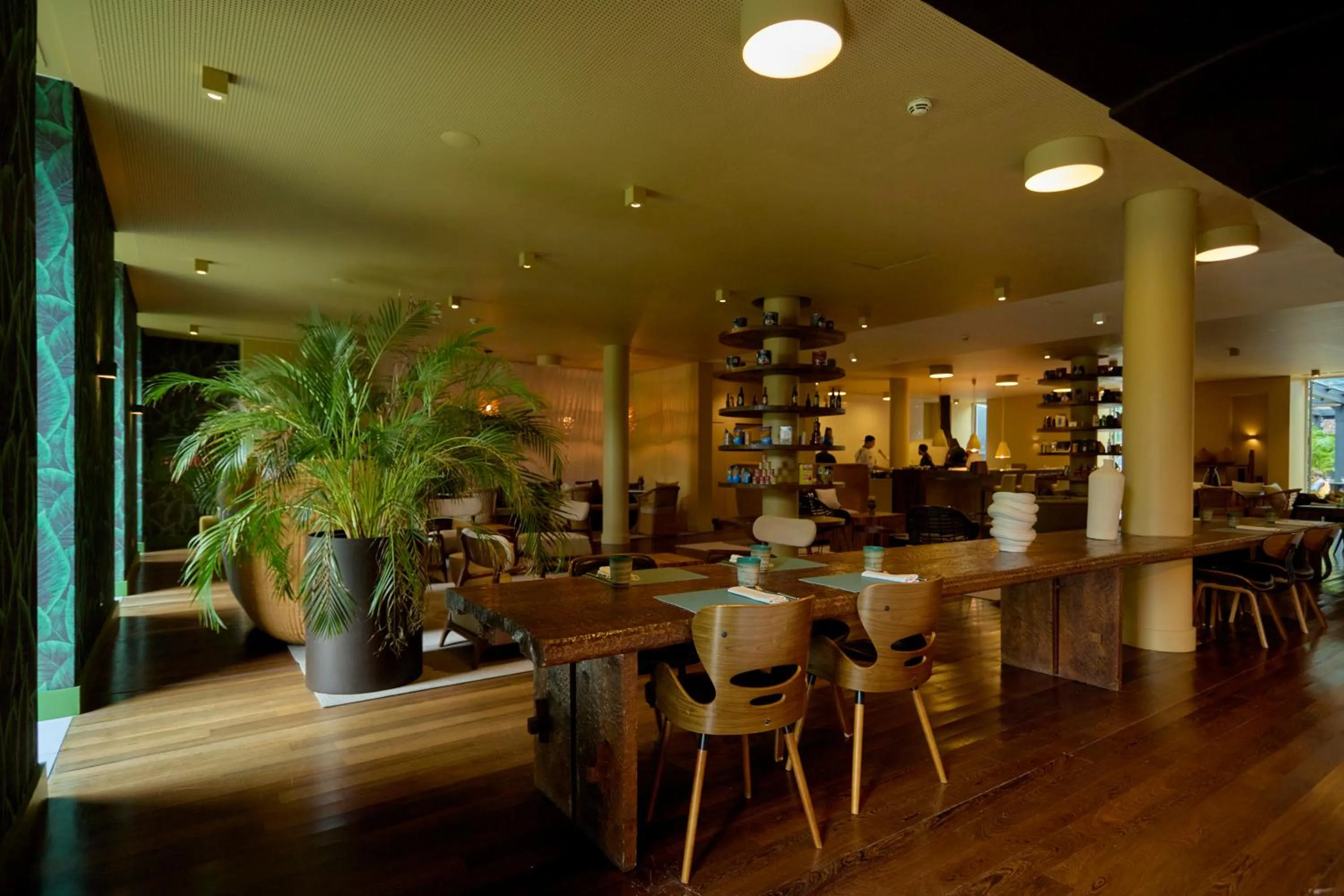 Restaurant/places to eat in Octant Furnas