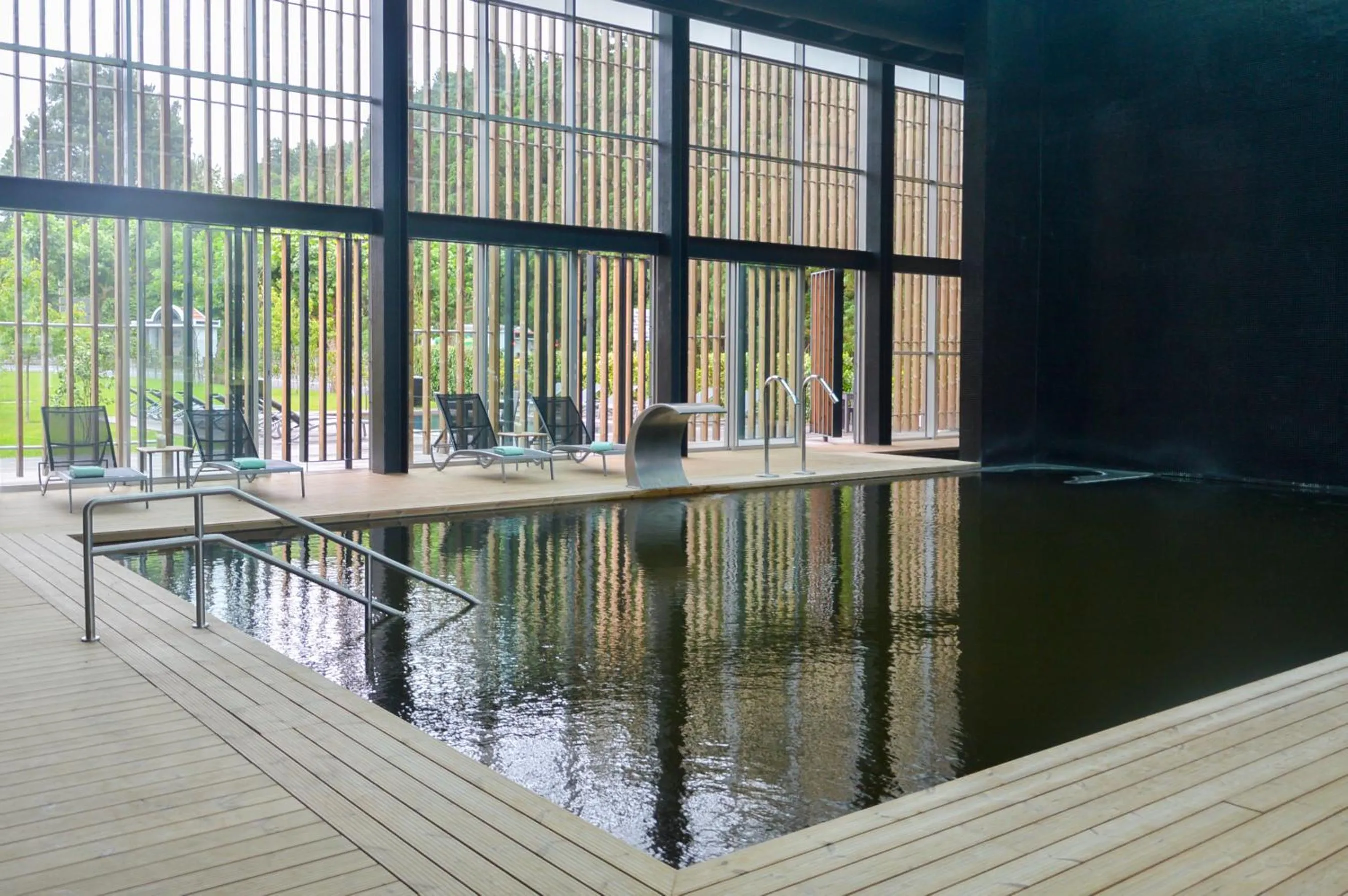Swimming pool in Octant Furnas