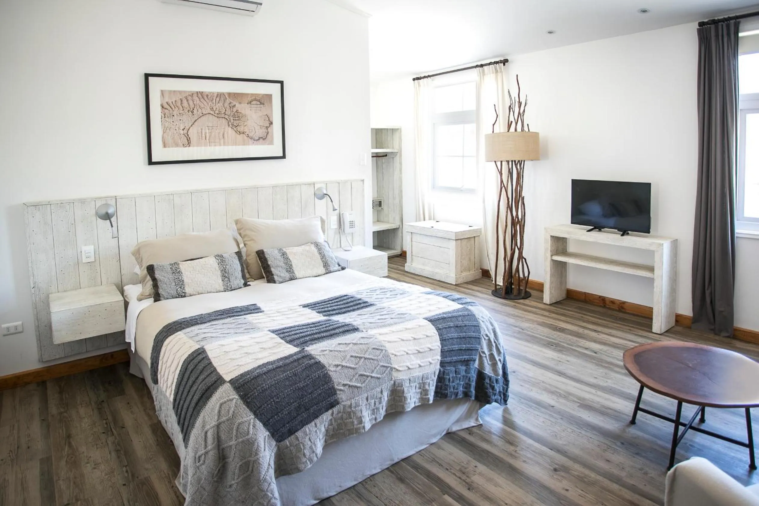 Photo of the whole room, Bed in Casa Galos Hotel & Lofts