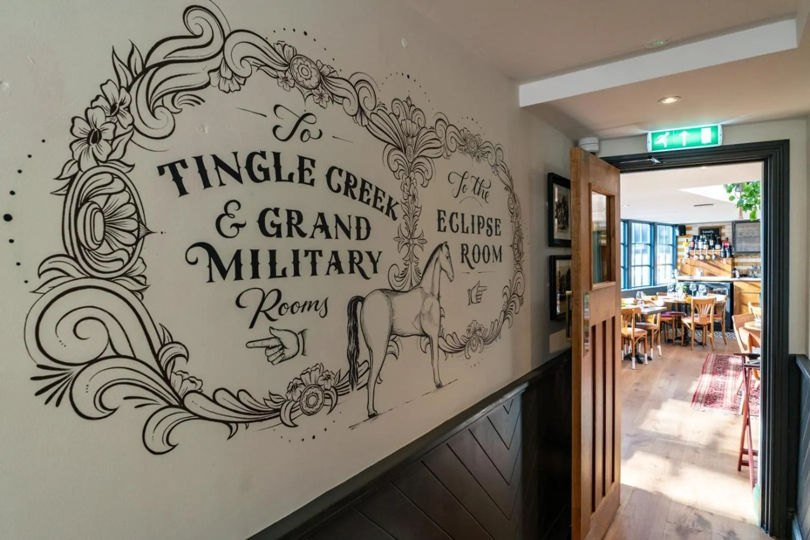 Restaurant/places to eat in Albert Arms