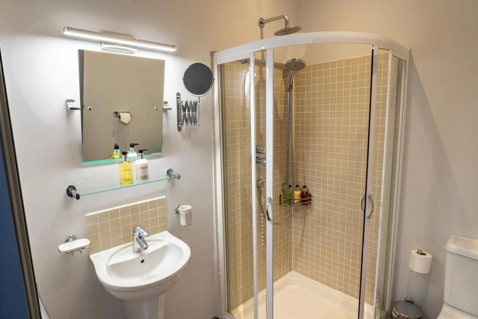 Shower in Albert Arms