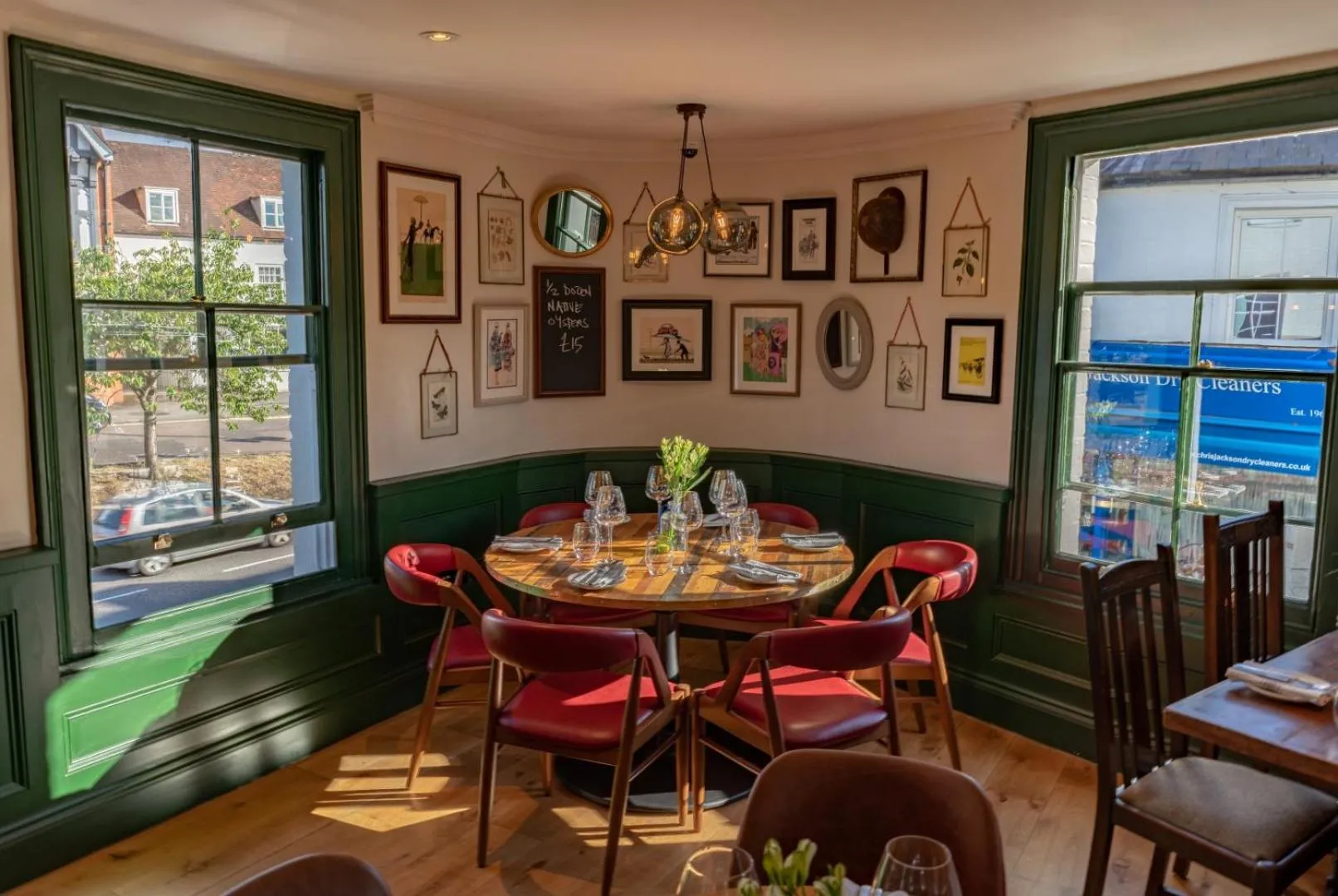 Dining area in Albert Arms