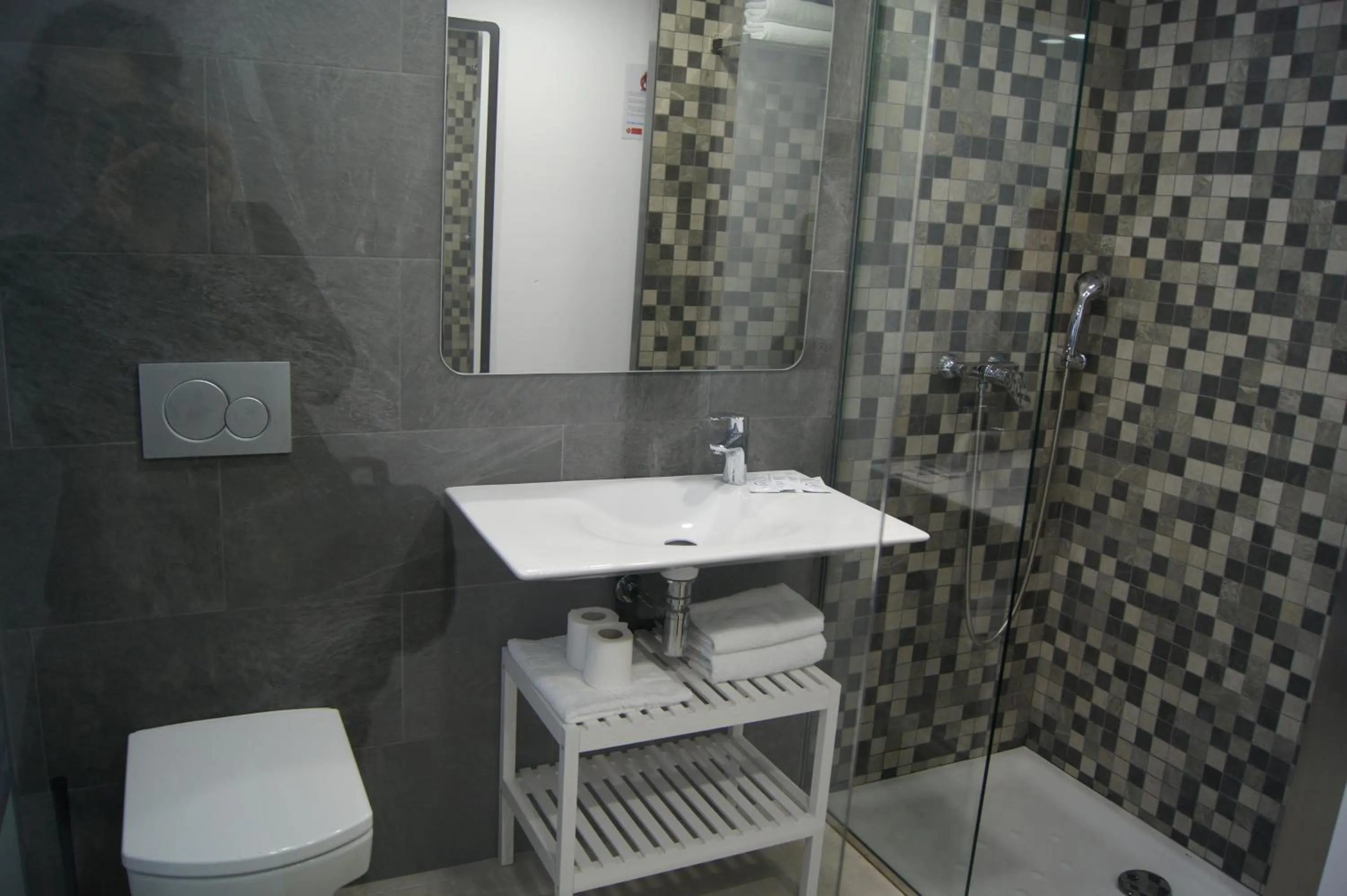 Bathroom in Hostal Sanmar