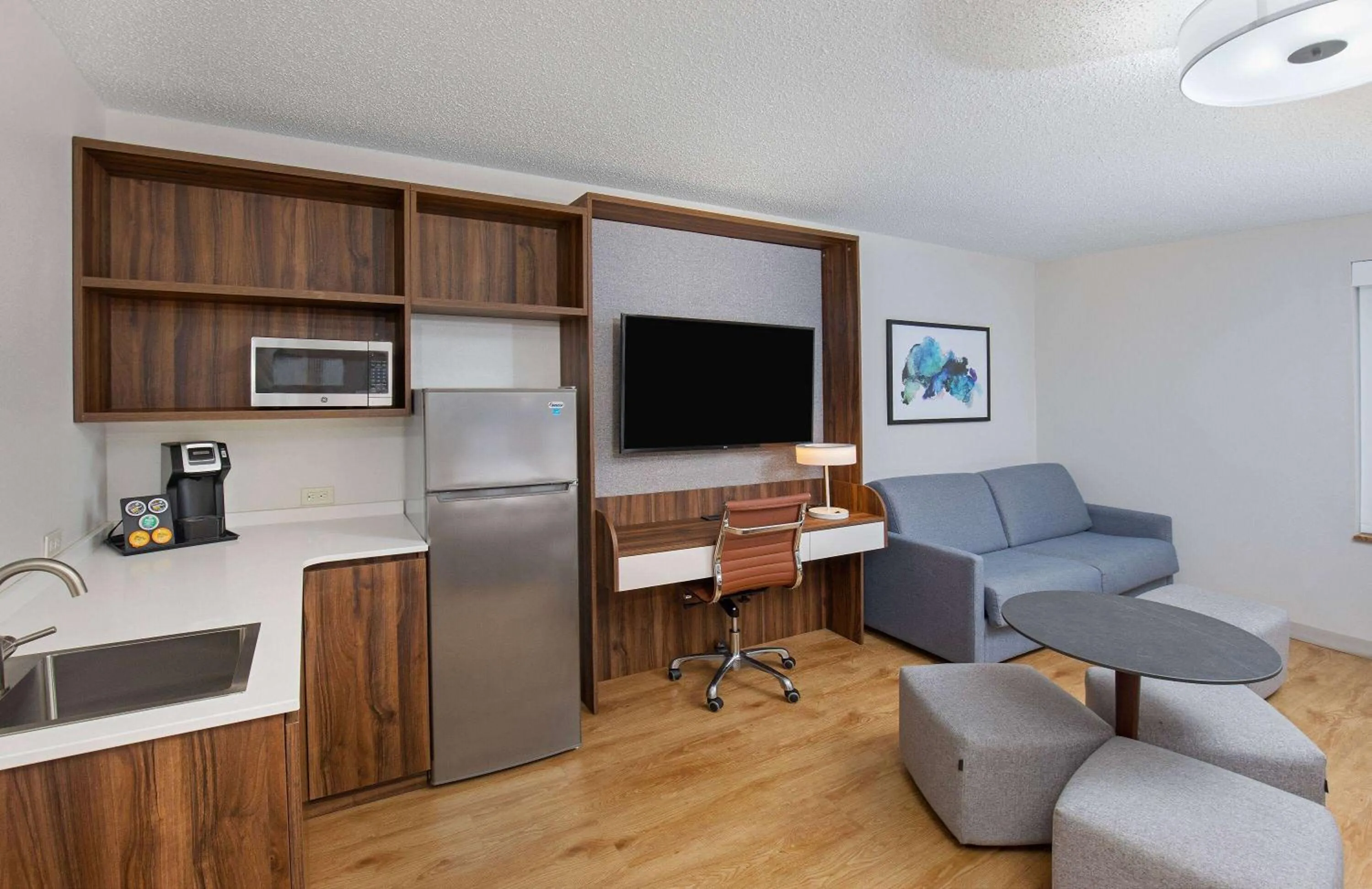 Bed in Wingate by Wyndham Hattiesburg