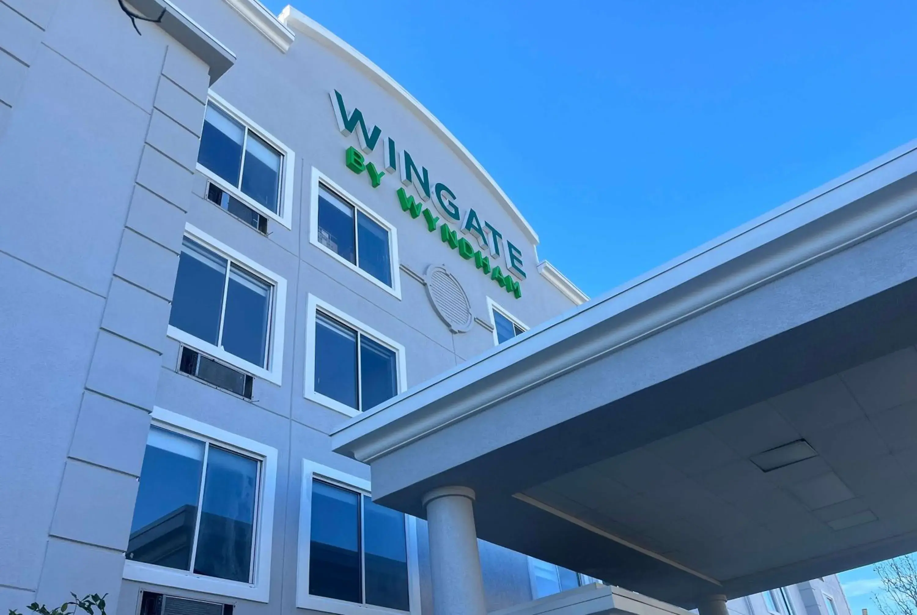 Property building in Wingate by Wyndham Hattiesburg Property building in Wingate by Wyndham Hattiesburg