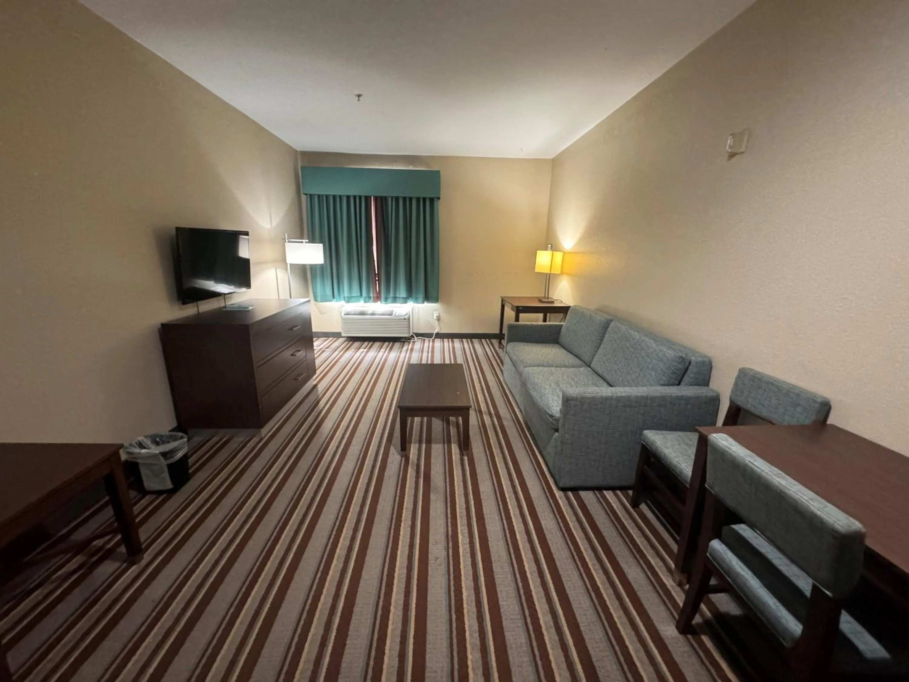 Living room in Super 8 by Wyndham Port Arthur/Nederland Area