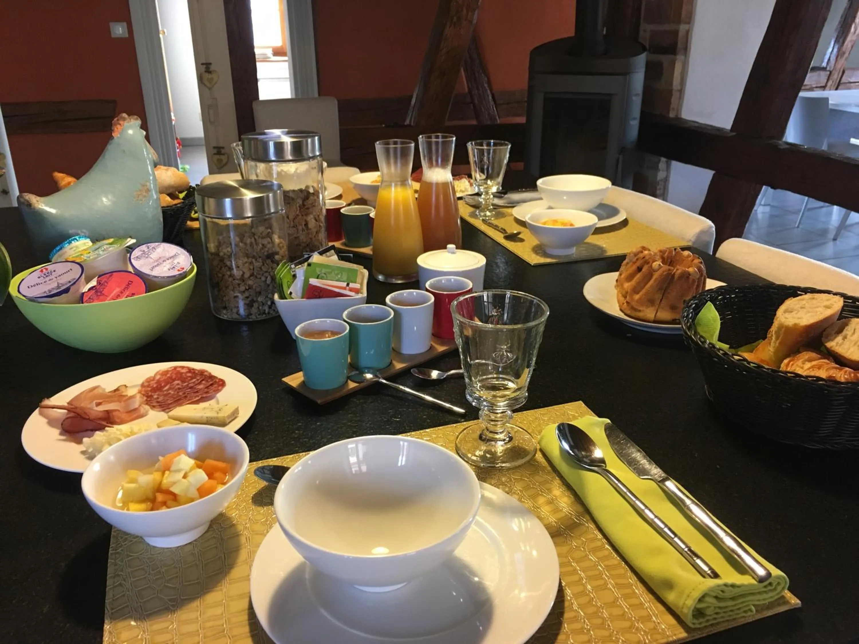 Breakfast in La Maison d'Emilie