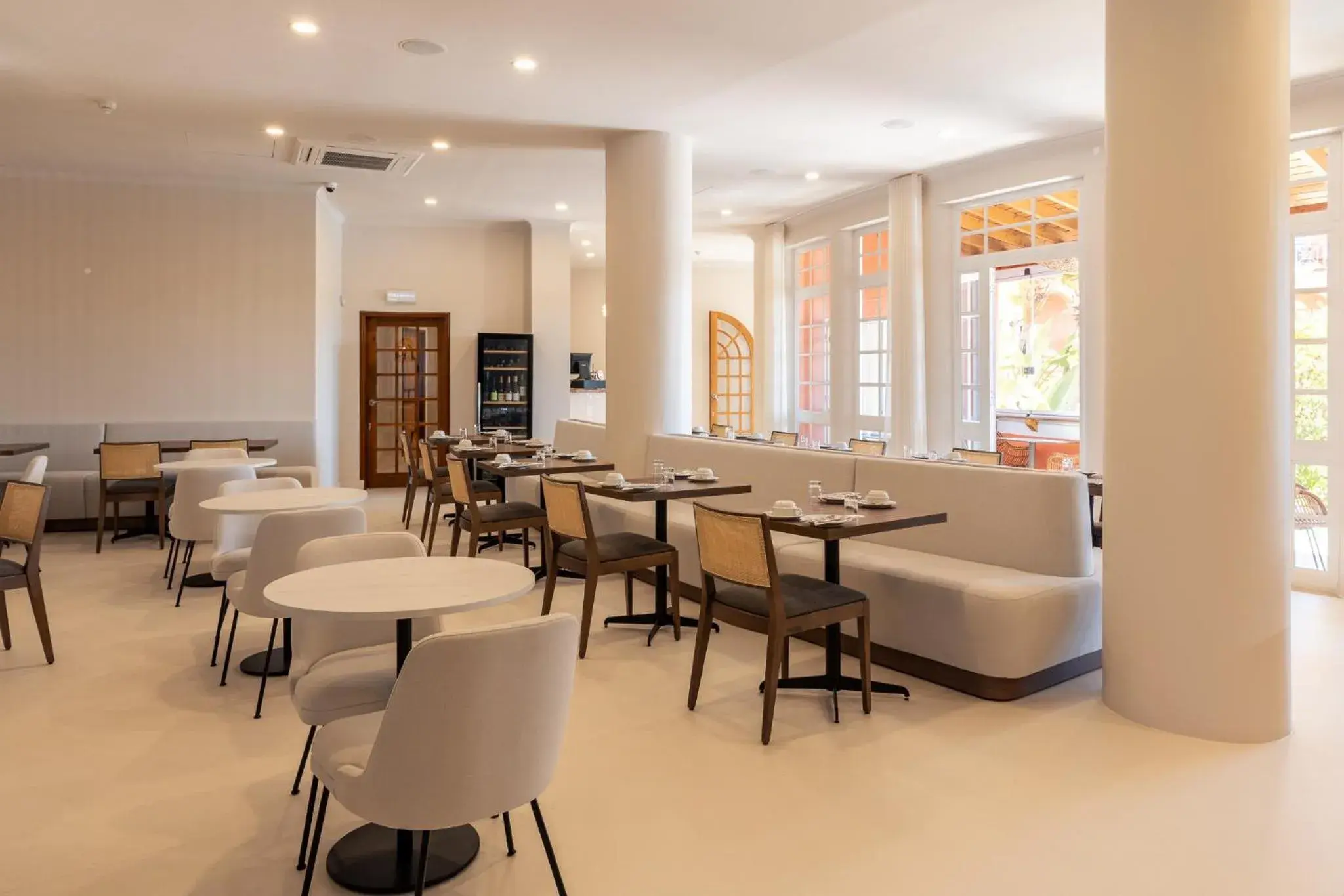 Restaurant/places to eat in Belavista Da Luz - Wellness & Lifestyle Hotel Restaurant/places to eat in Belavista Da Luz - Wellness & Lifestyle Hotel