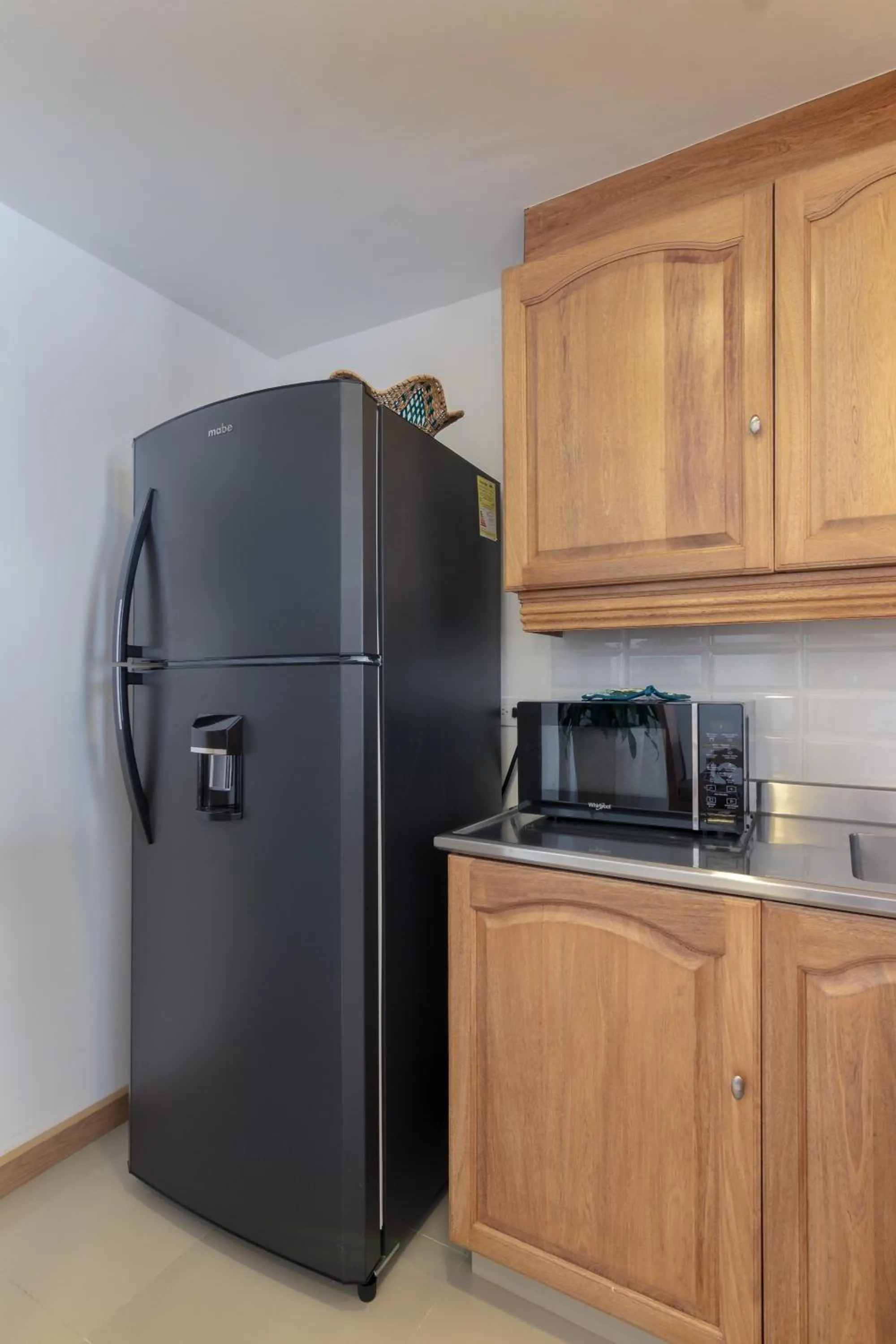 Kitchen or kitchenette in Alcazar de Oviedo by EE Hoteles