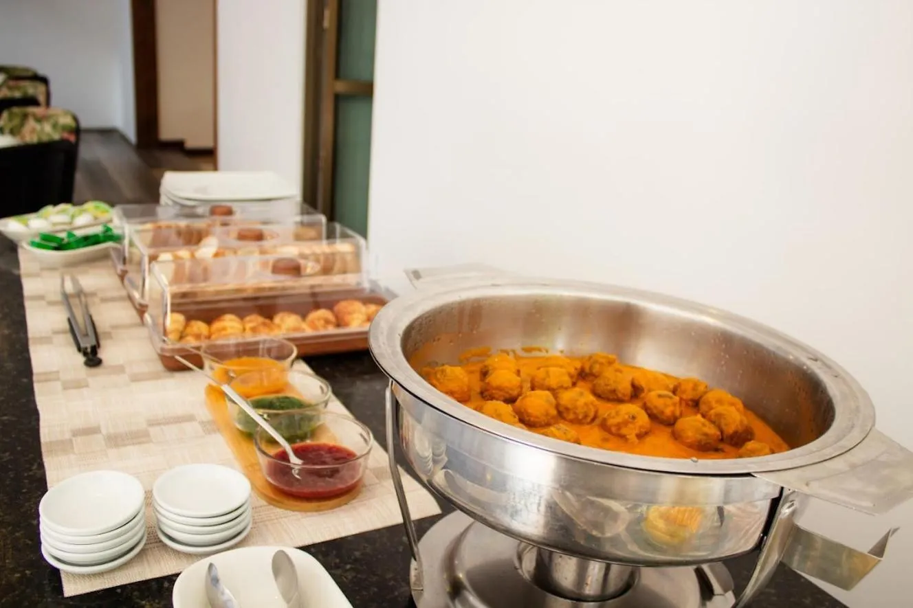 Buffet breakfast in Alcazar de Oviedo by EE Hoteles