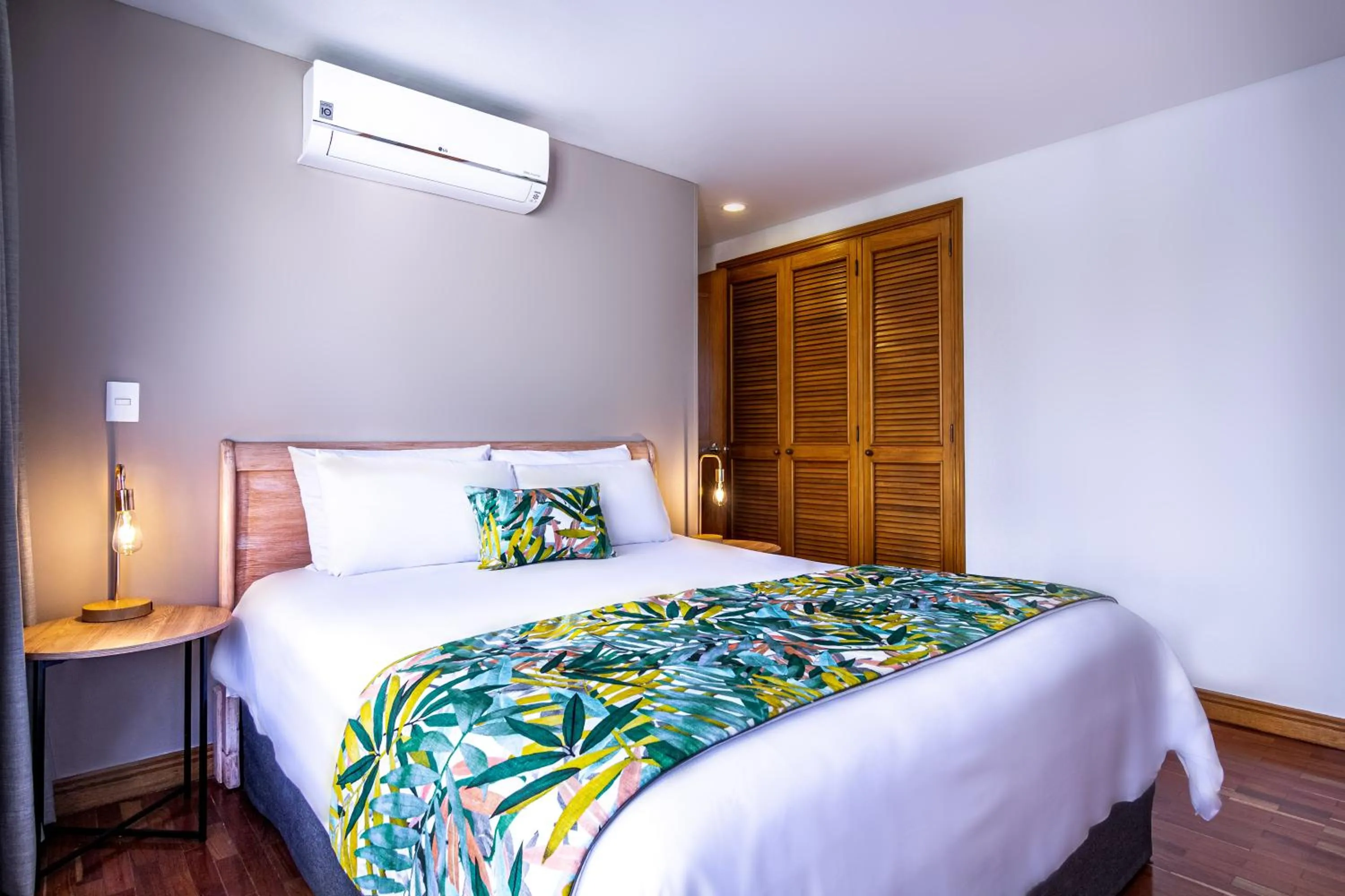 Bed in Alcazar de Oviedo by EE Hoteles