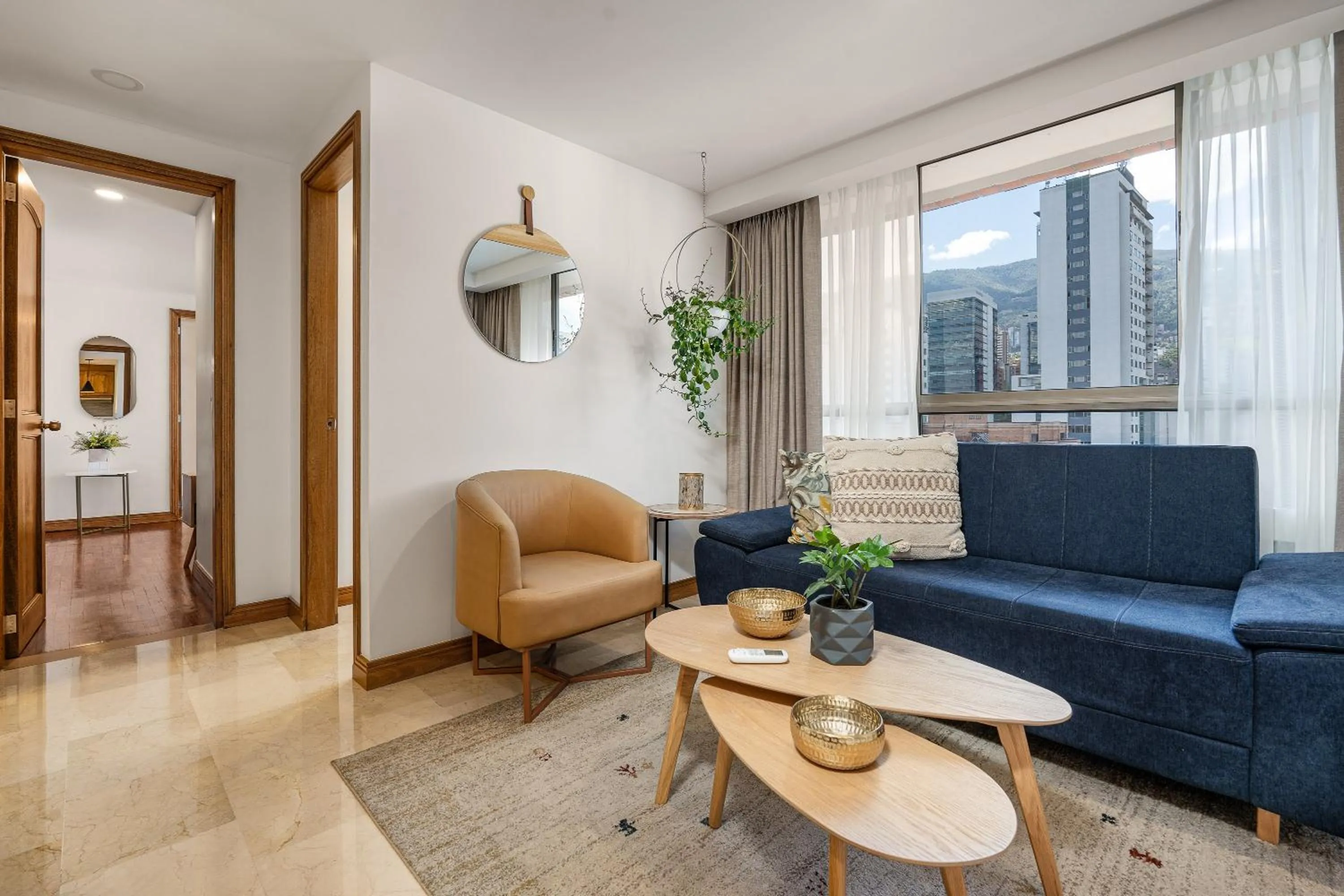 Living room in Alcazar de Oviedo by EE Hoteles