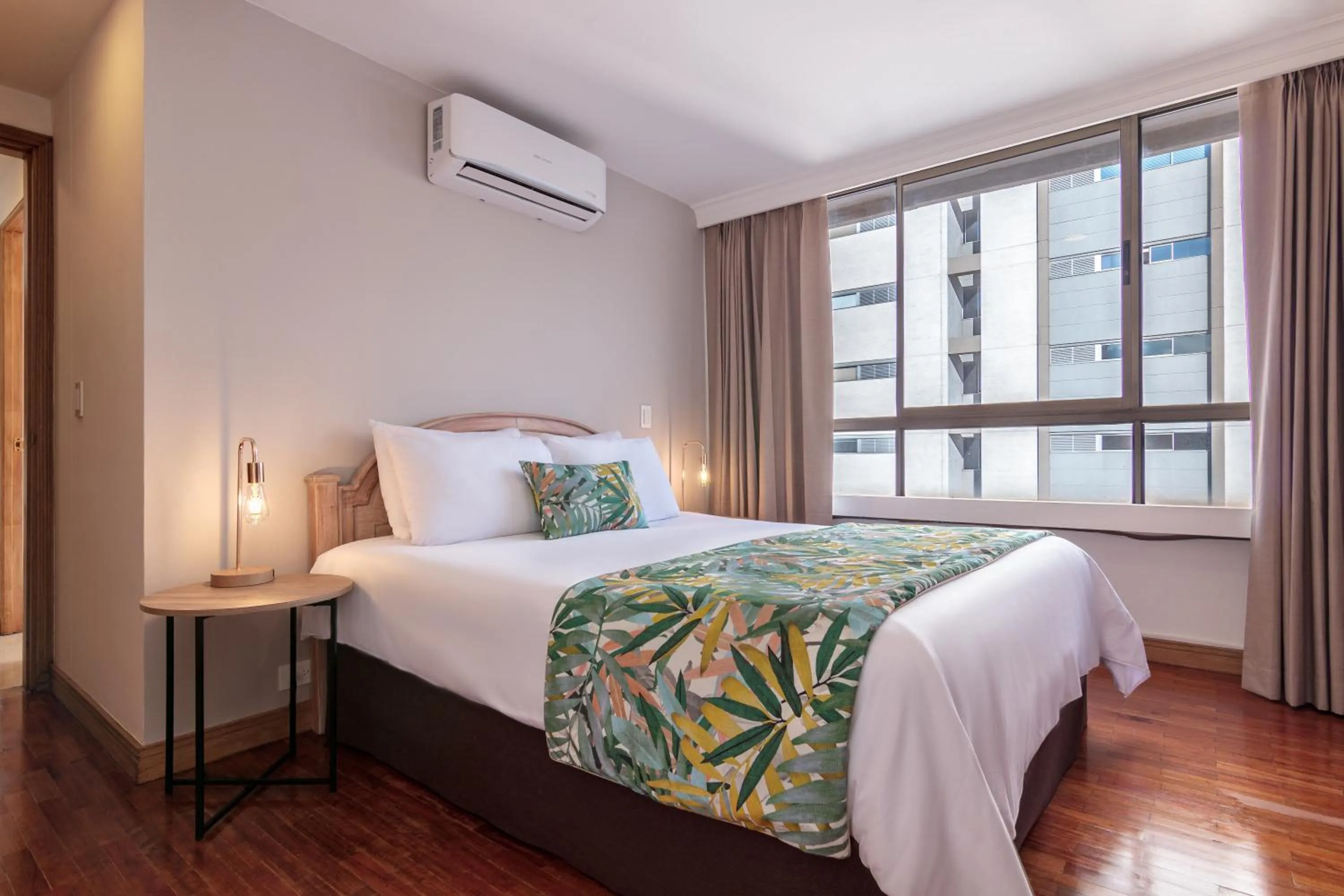 Bed in Alcazar de Oviedo by EE Hoteles