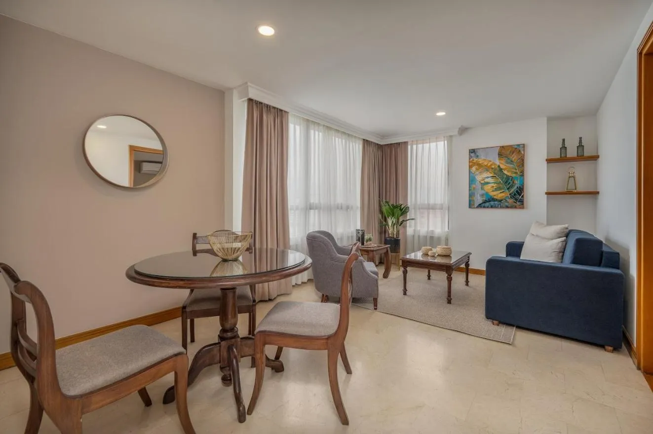 Living room in Alcazar de Oviedo by EE Hoteles