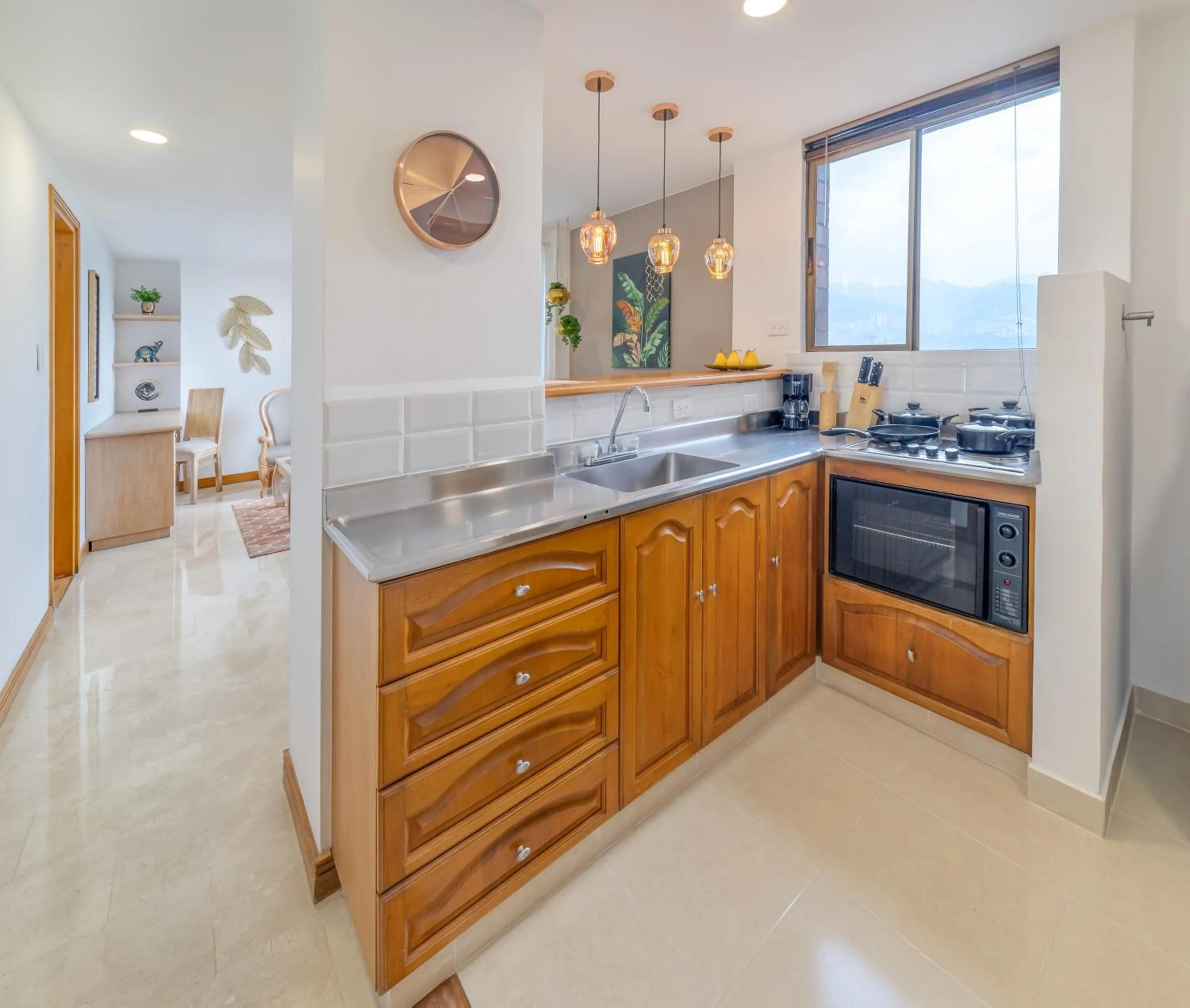 Kitchen or kitchenette in Alcazar de Oviedo by EE Hoteles