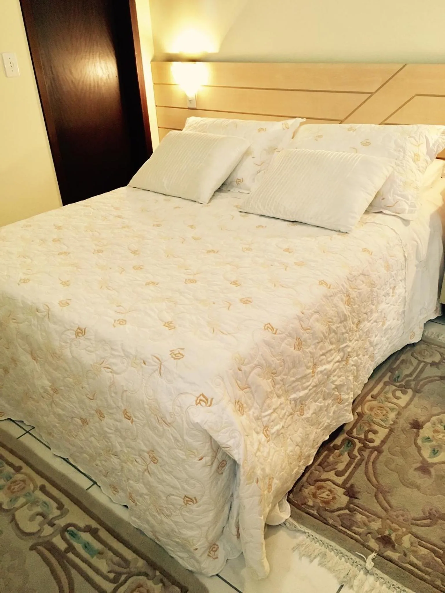 Bed in Hotel Apolo XVI