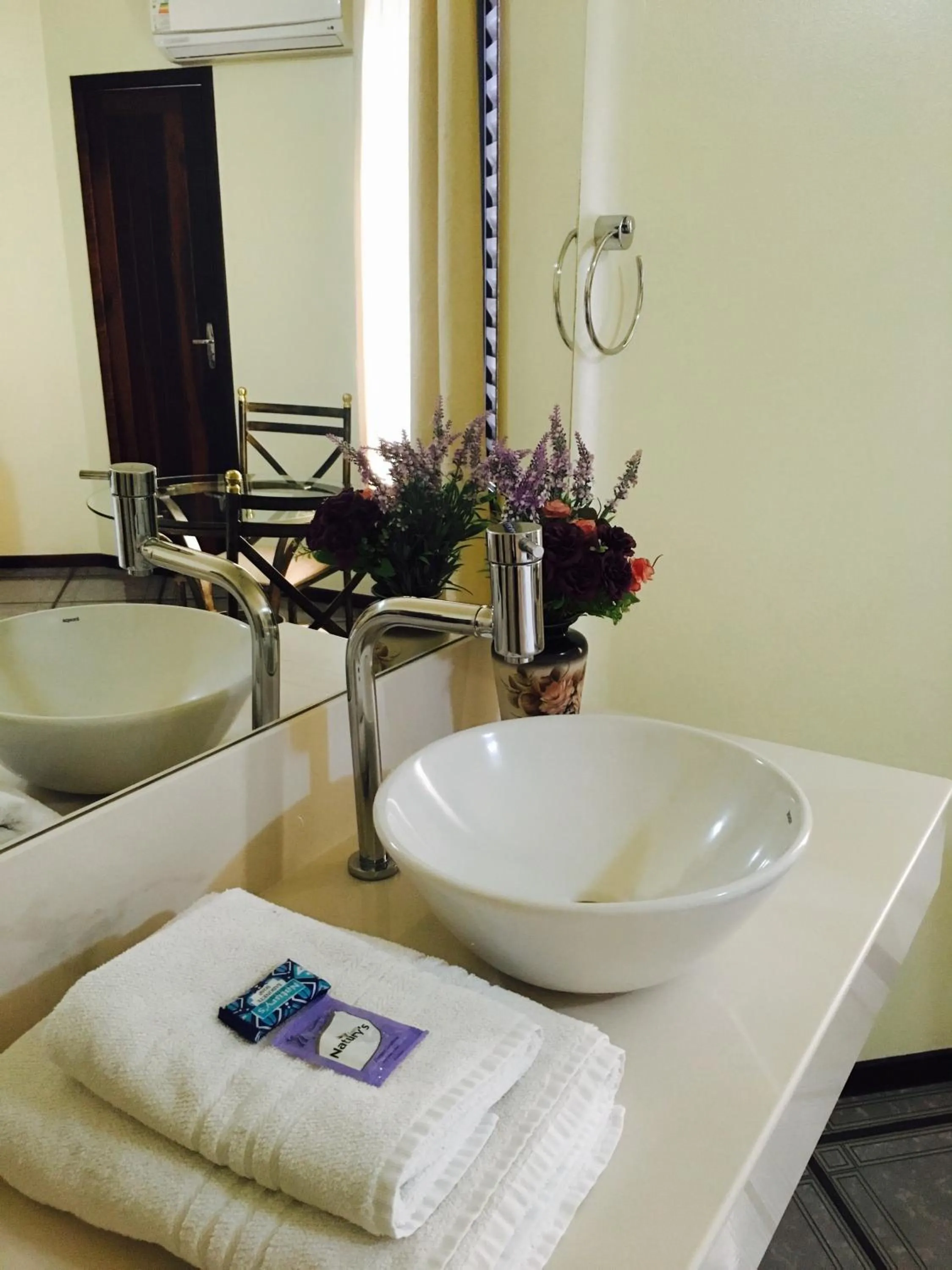 towels in Hotel Apolo XVI