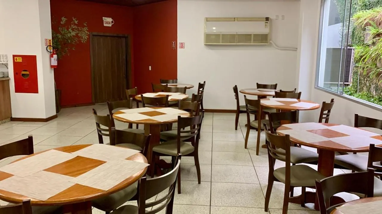 Restaurant/places to eat in Hotel Apolo XVI