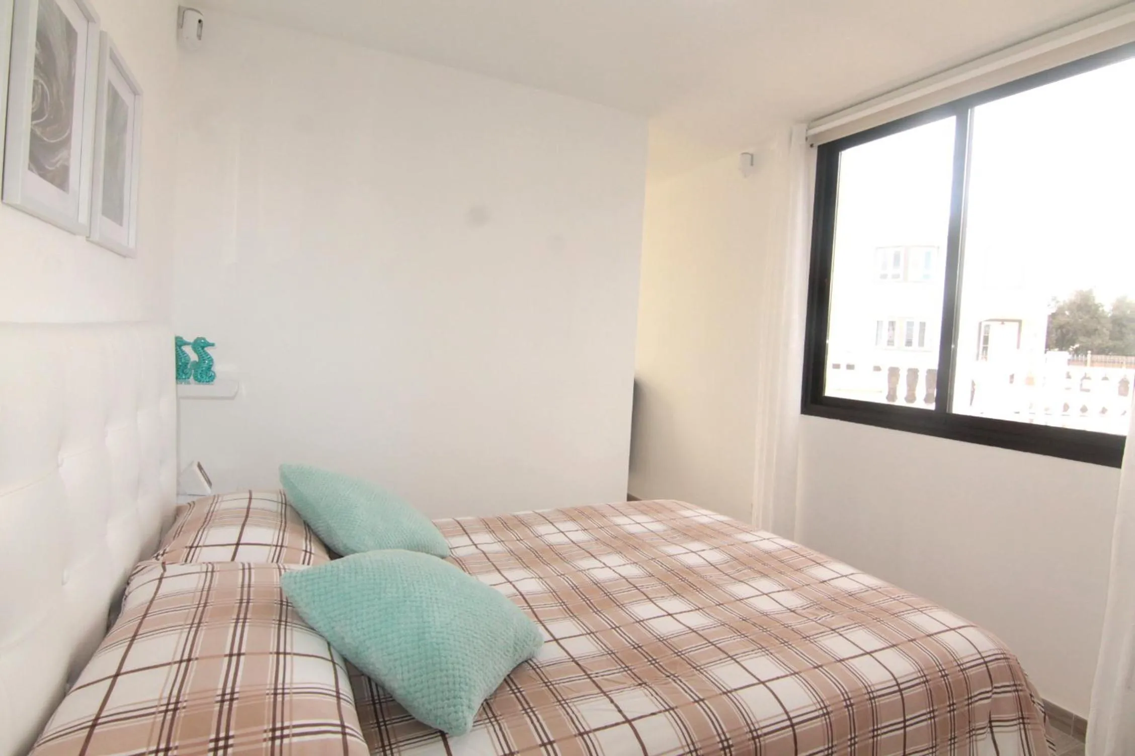 Bedroom, Bed in Jazmin, Los Dises