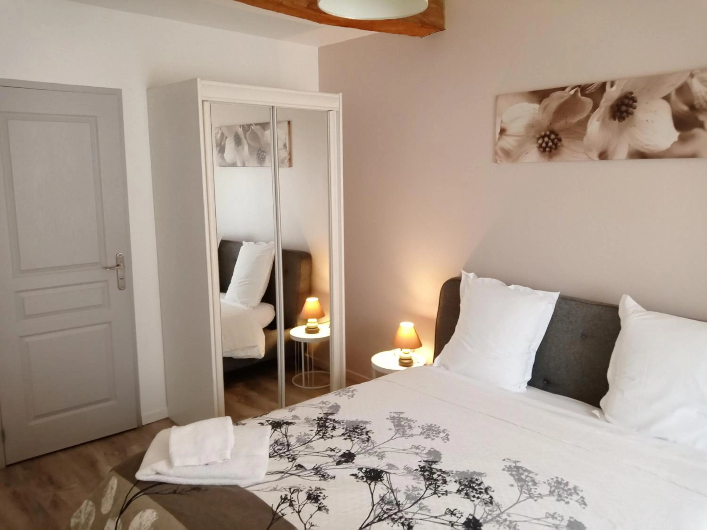 Bed in A deux pas du Rheby