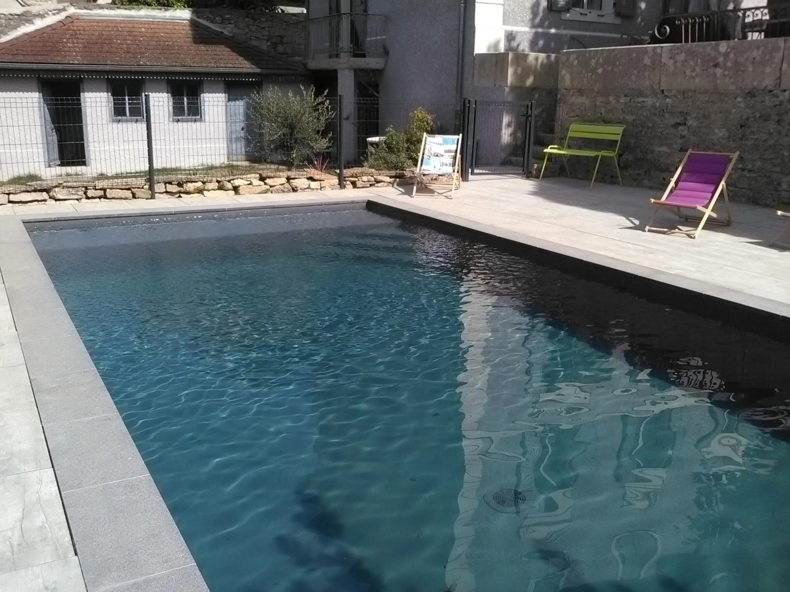 Swimming pool in A deux pas du Rheby