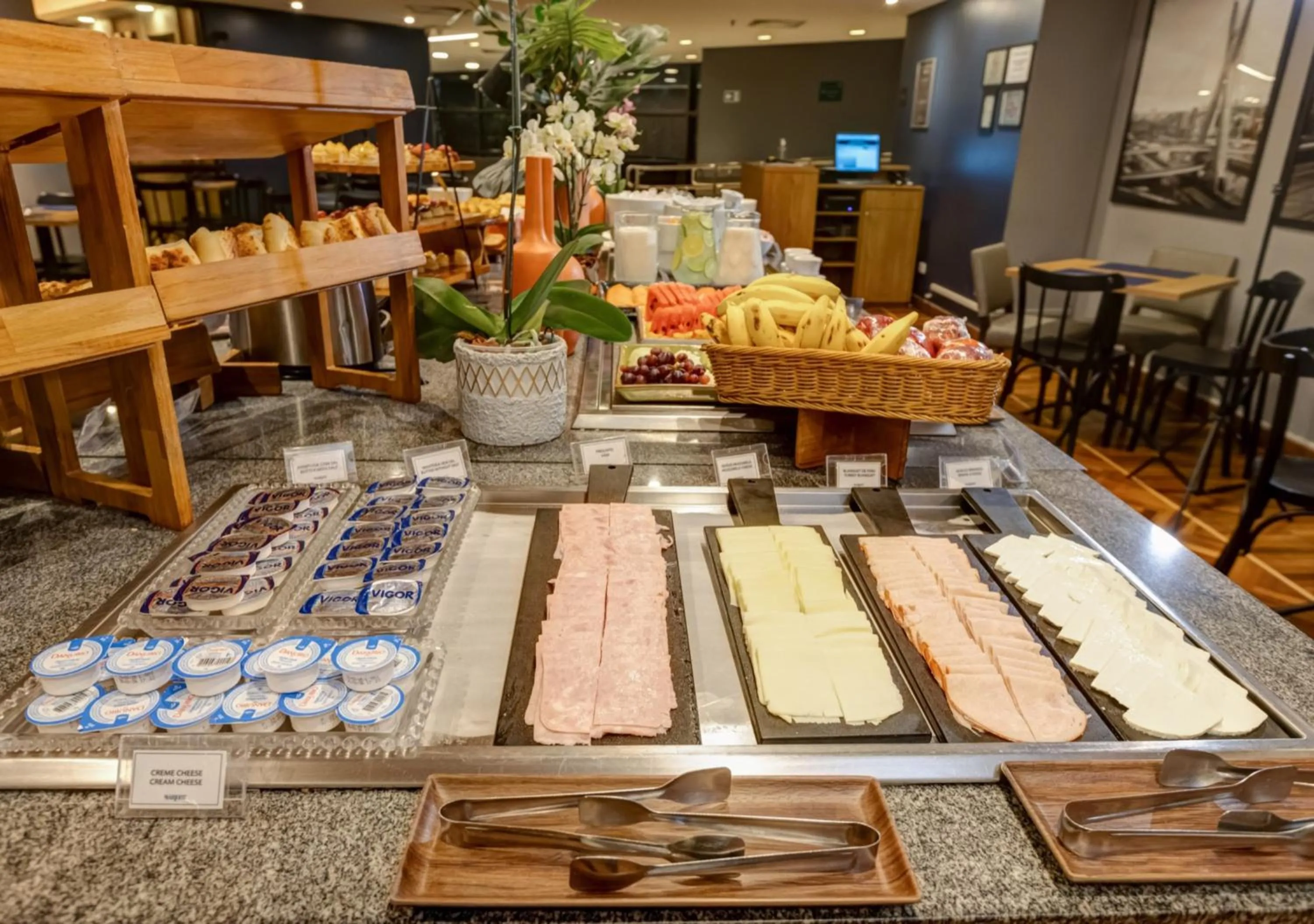 Breakfast in Quality Paulista (São Paulo, Jardins)