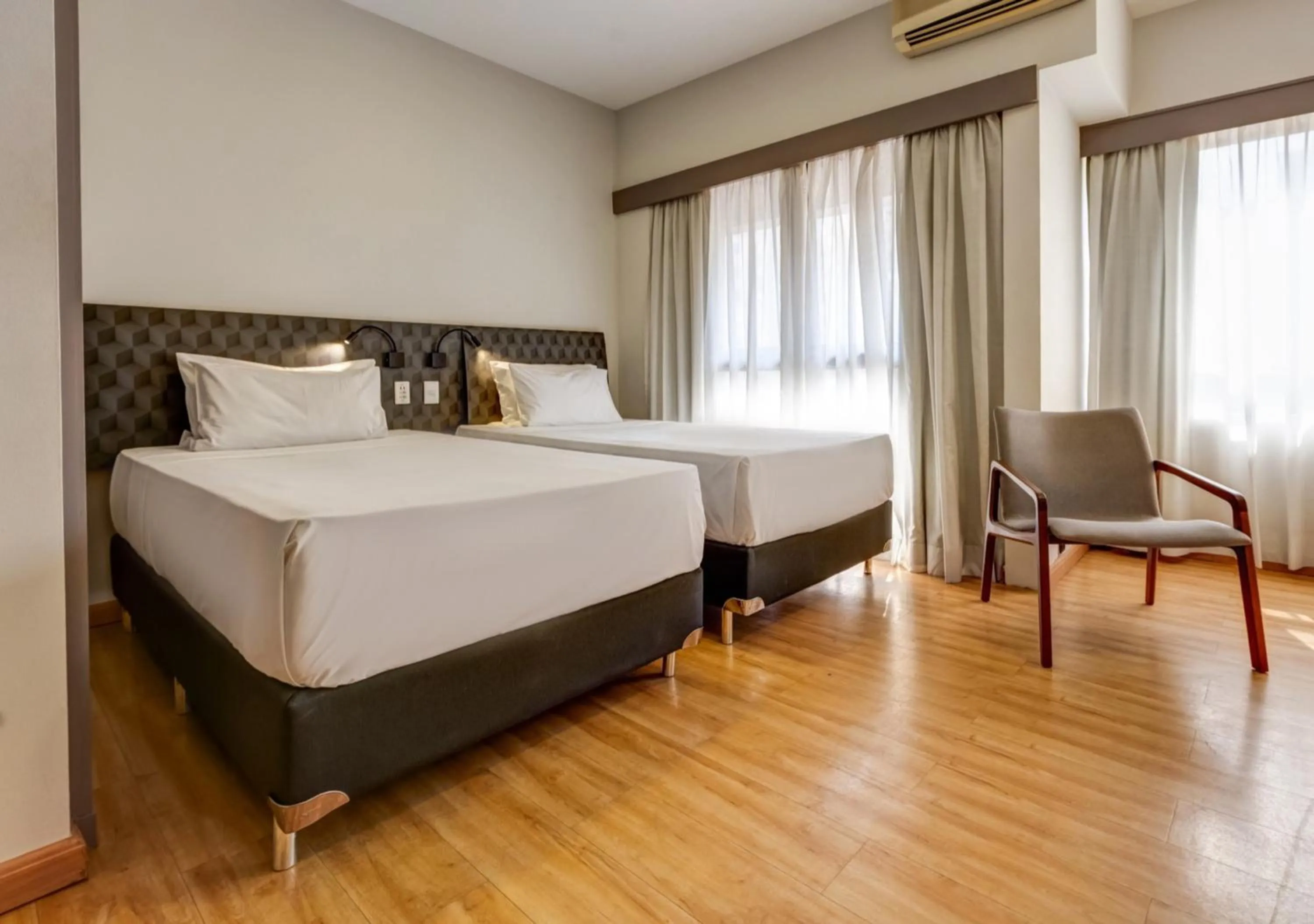 Bed in Quality Paulista (São Paulo, Jardins)