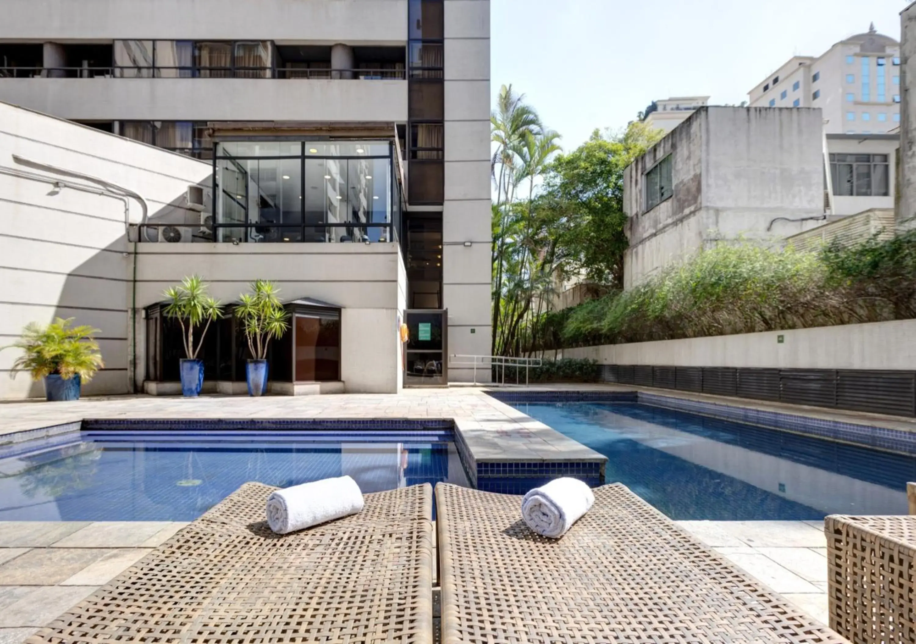 Swimming pool in Quality Paulista (São Paulo, Jardins) Swimming pool in Quality Paulista (São Paulo, Jardins)