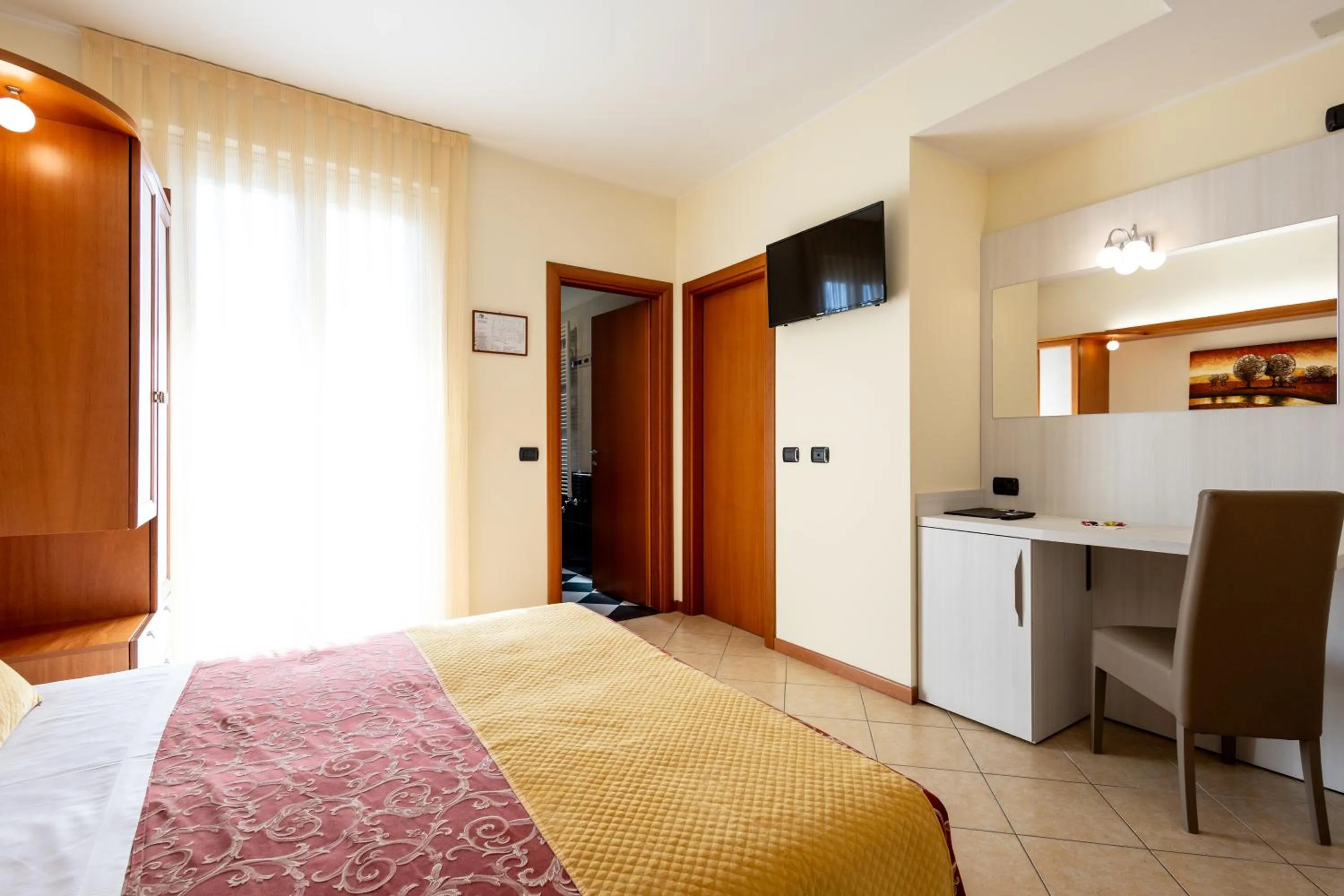 Bedroom, Bed in Hotel Palm Beach B&B SEA VIEW