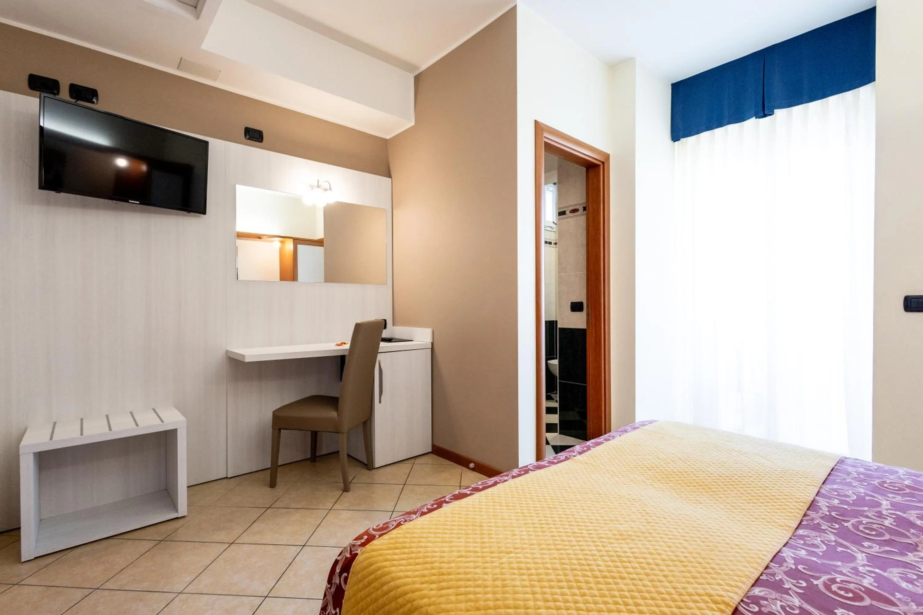 Bedroom, Bed in Hotel Palm Beach B&B SEA VIEW